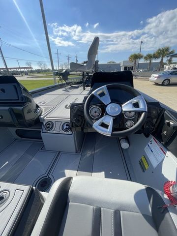 2026 G3 Sportsman 1810 SE - 17