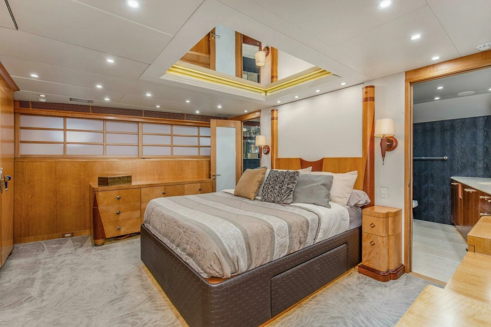 1989 Feadship 116 Sport Fisher - Image 17