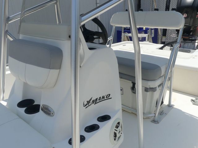 2021 Mako Pro Skiff 19 CC - 23