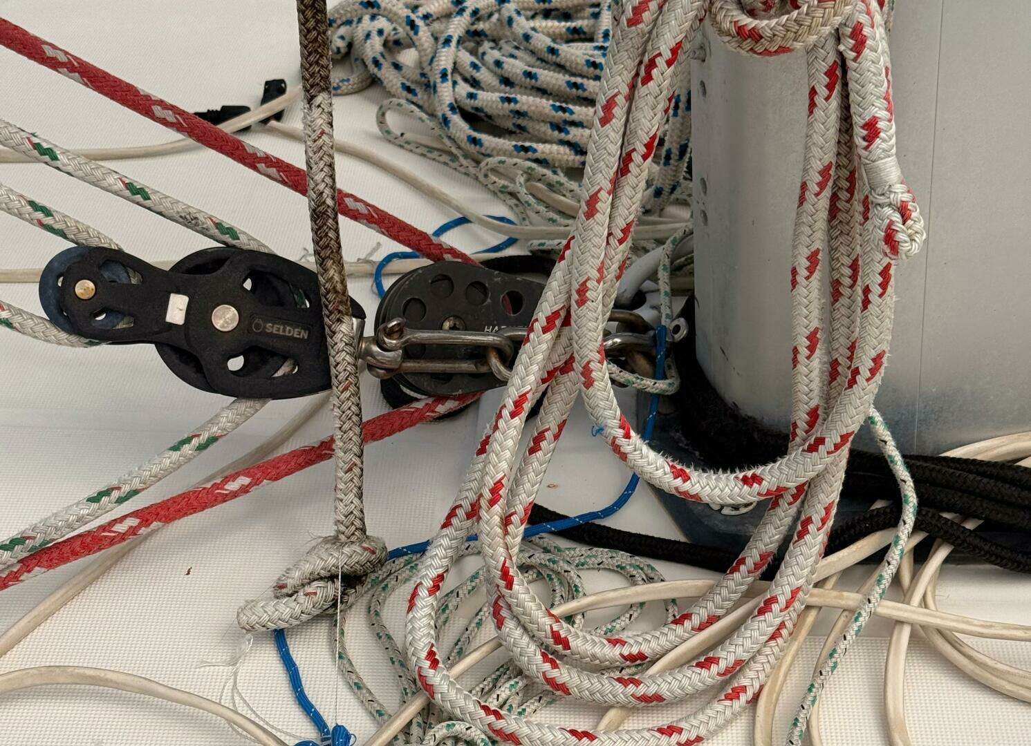 1996 Jeanneau Sun Odyssey 50 - Image 20