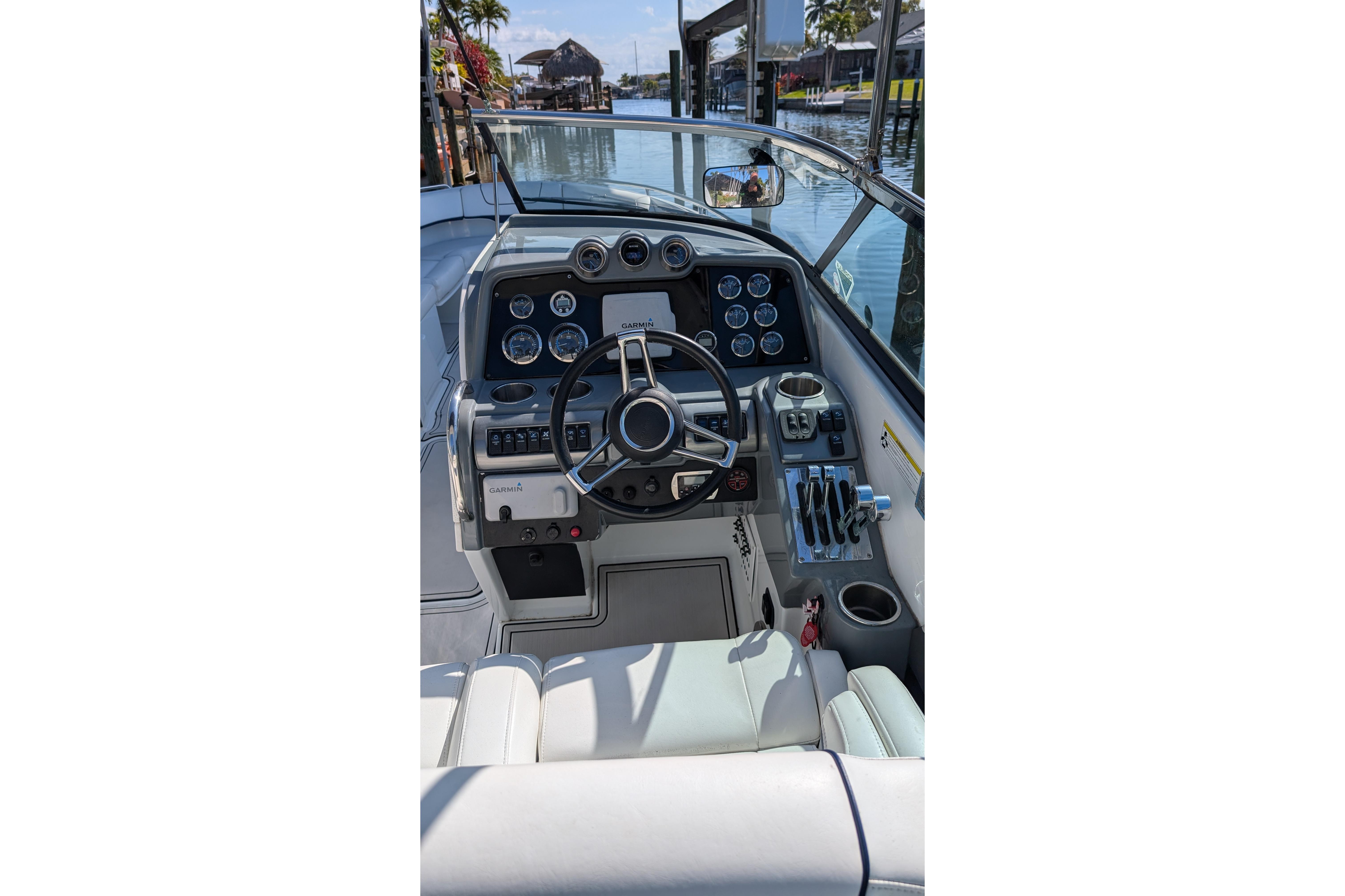 2014 Formula 310 Bowrider - 12