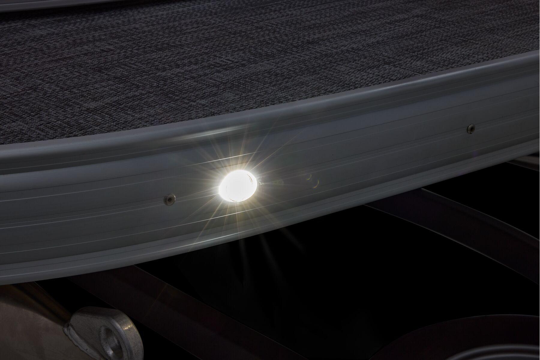 2026 Sun Tracker Party Barge 22 DLX - 93
