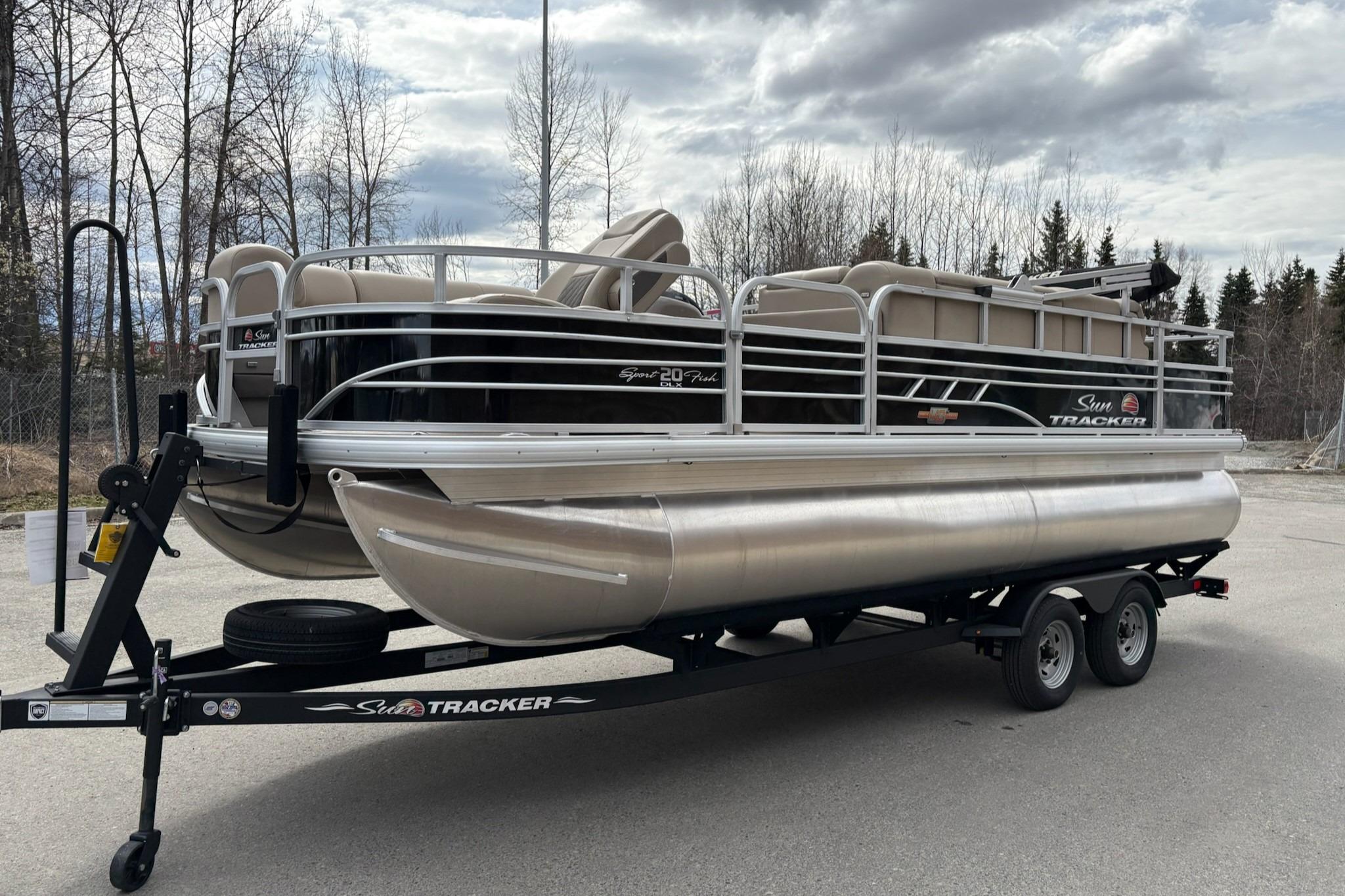 2023 Sun Tracker SportFish 20 DLX