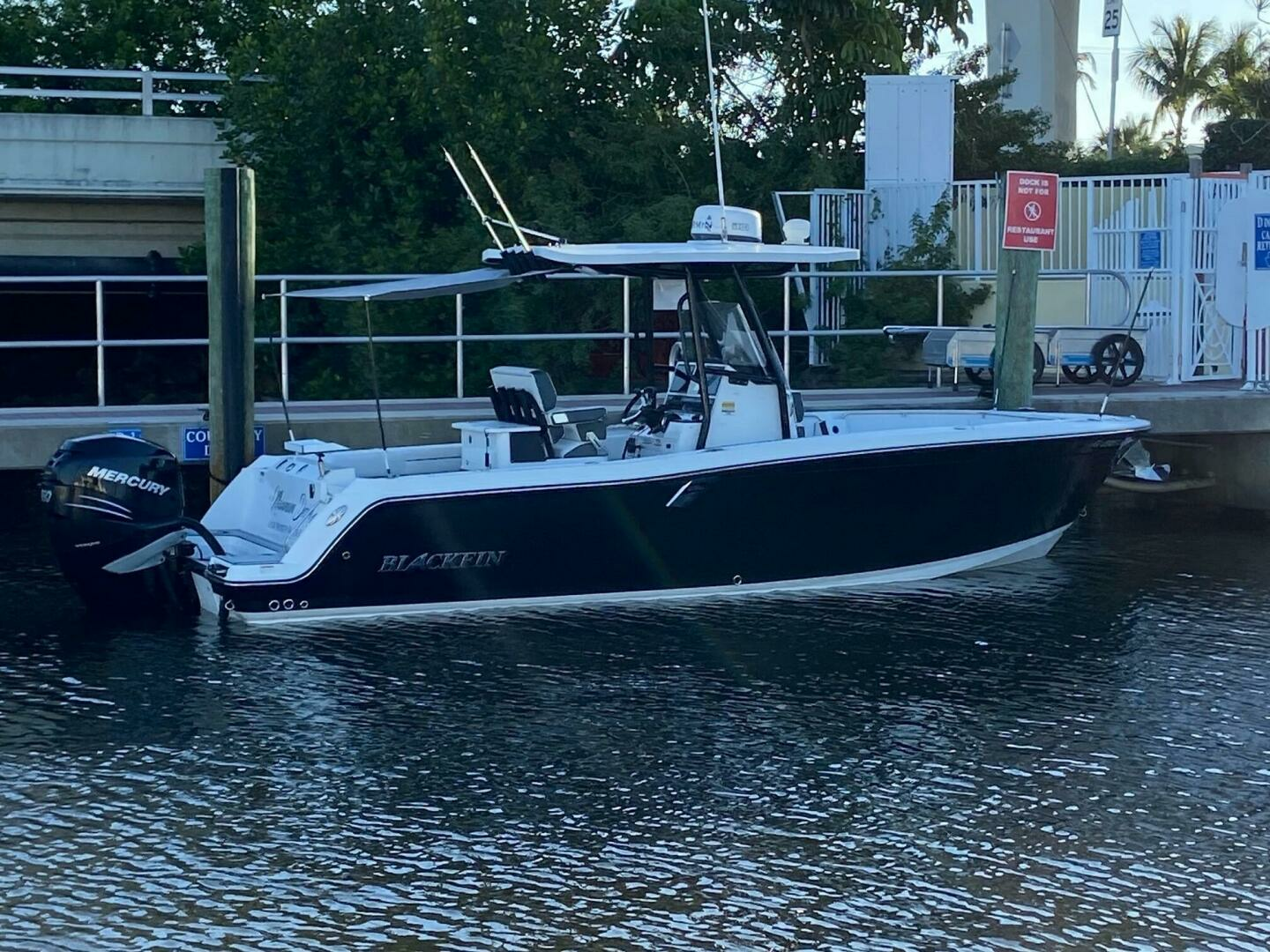 2021 Blackfin 252 - Image 2
