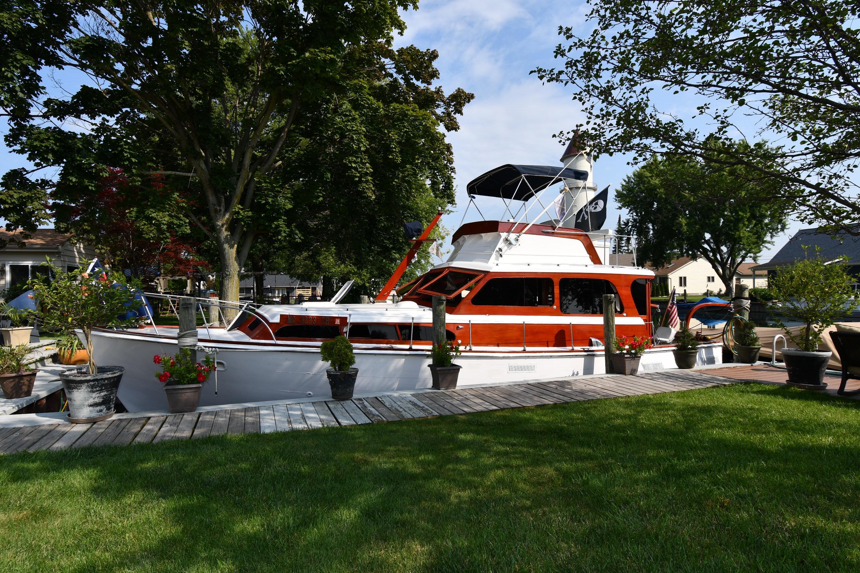 1964 Egg Harbor 37 Convertible