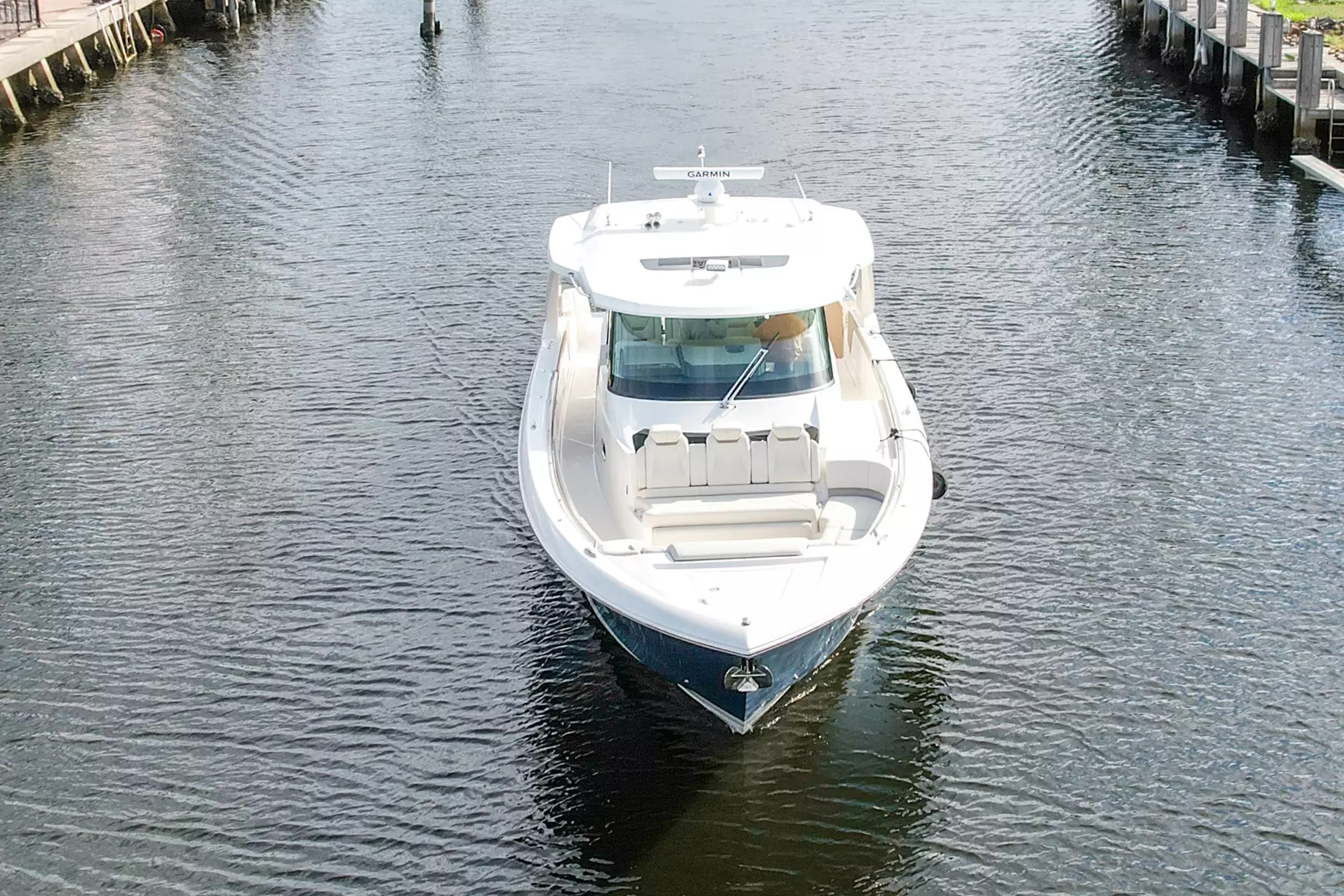 2022 Tiara Yachts — - Image 7
