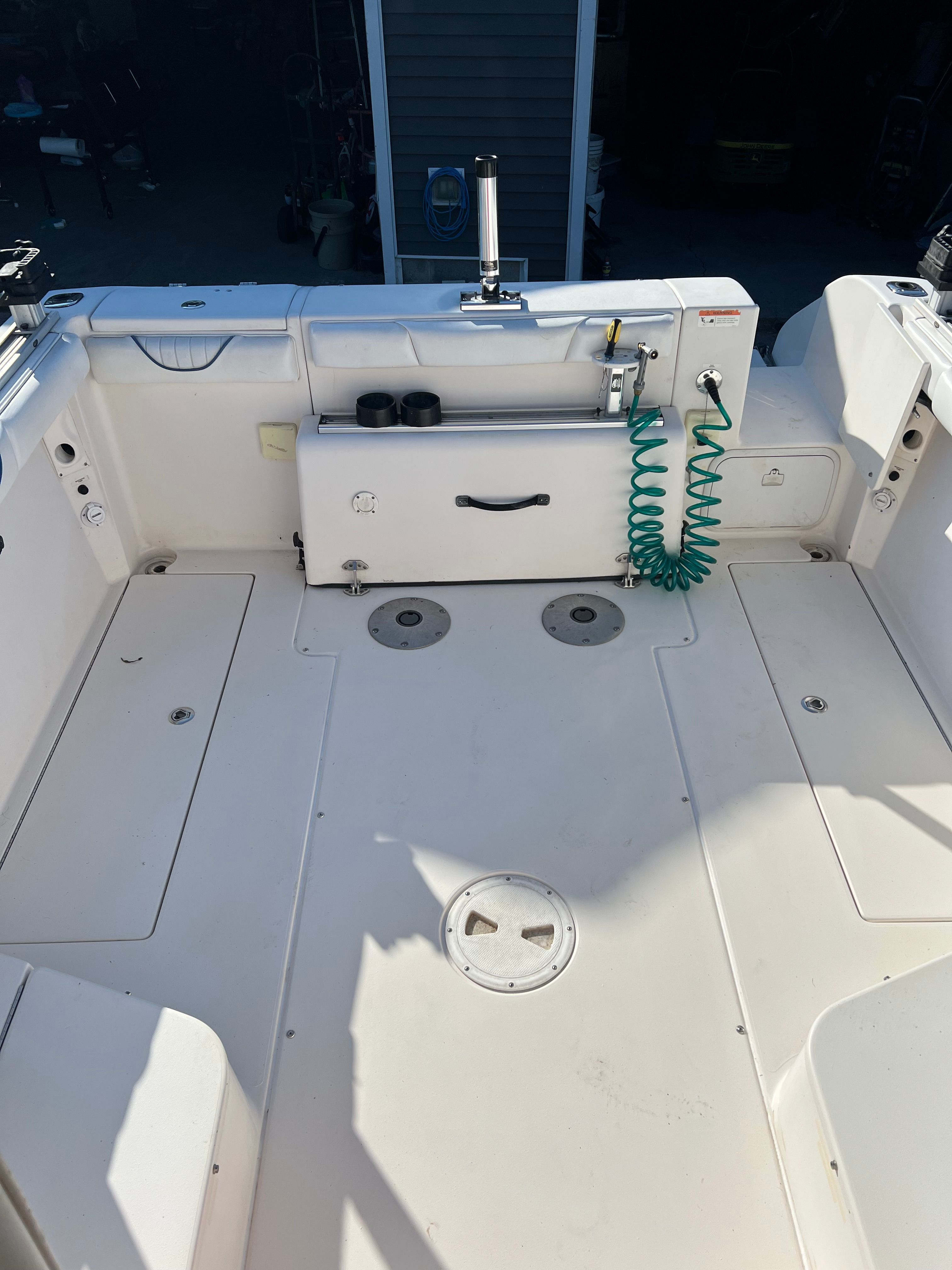 2007 Seaswirl Striper 2601 Walkaround I/O - 7