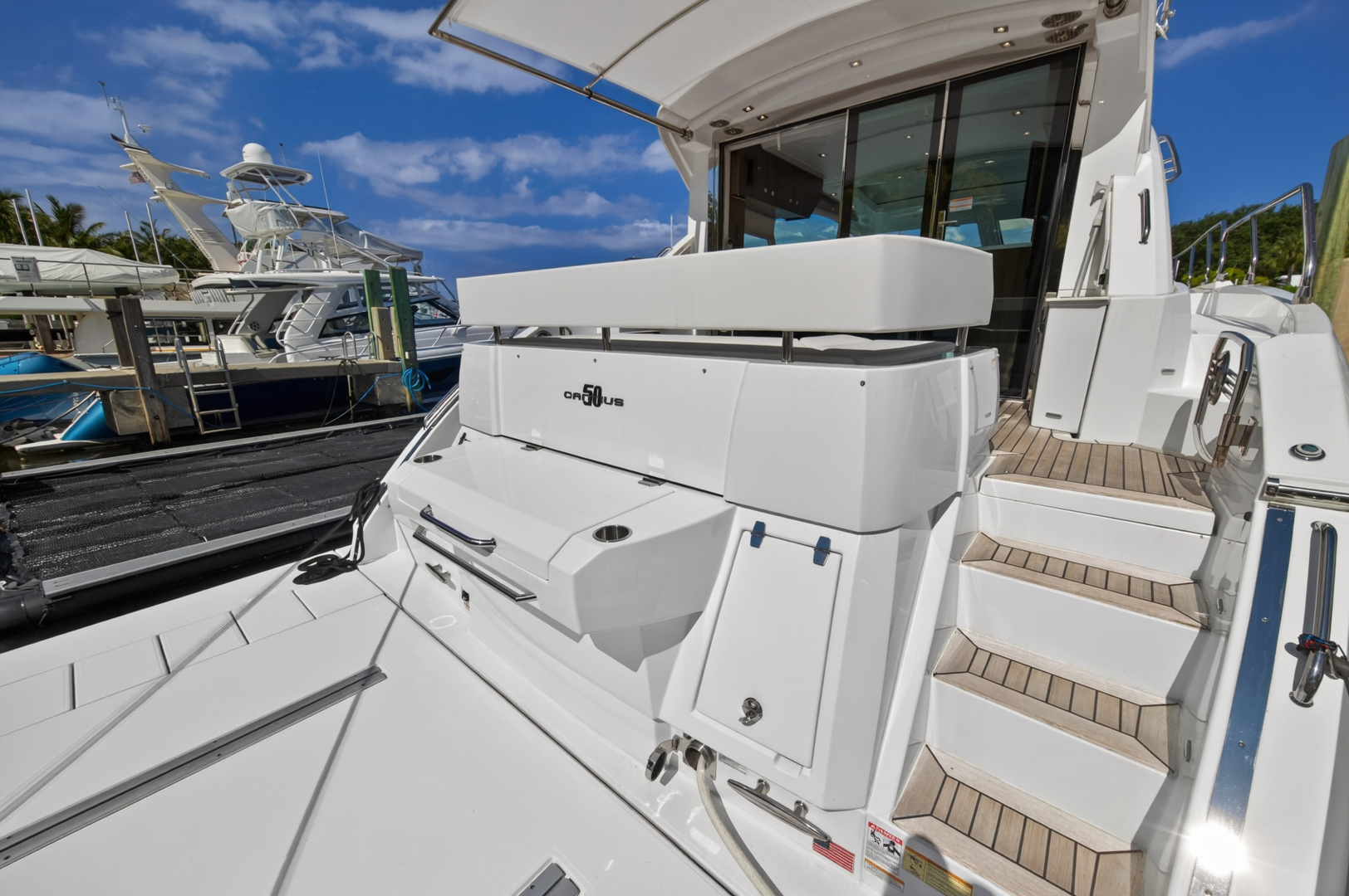 2023 Cruisers Yachts 50 CANTIUS - Image 25