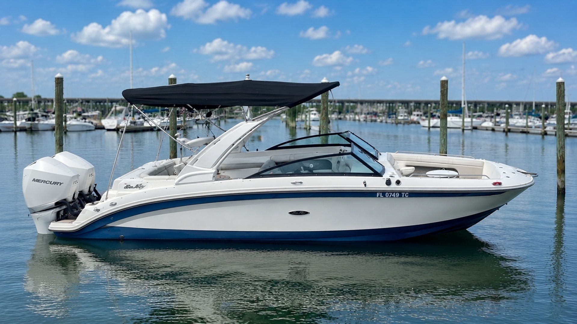 2022 Sea Ray 290 SDX - Image 2
