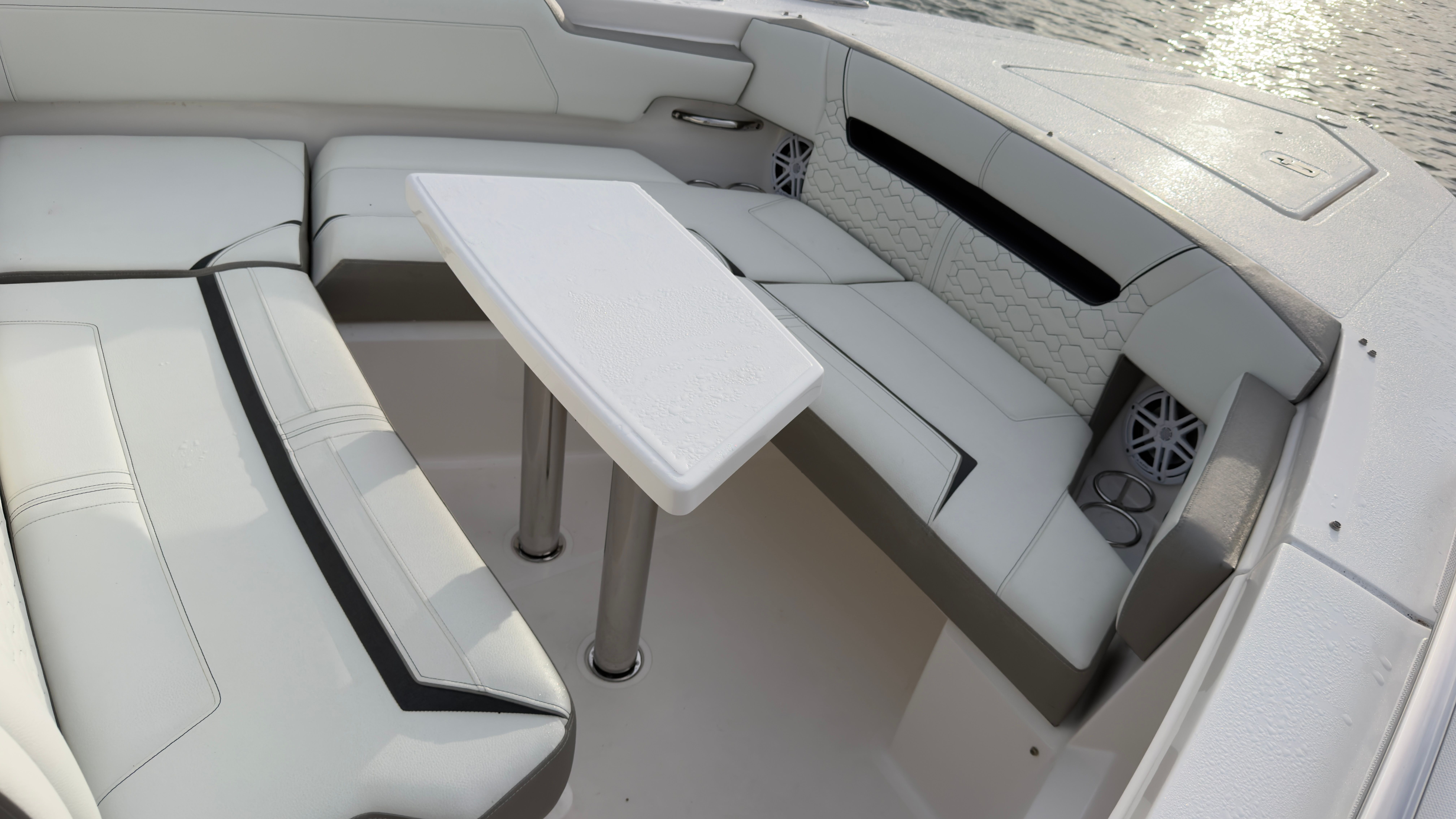 2024 Tiara Yachts 34 LS - 42