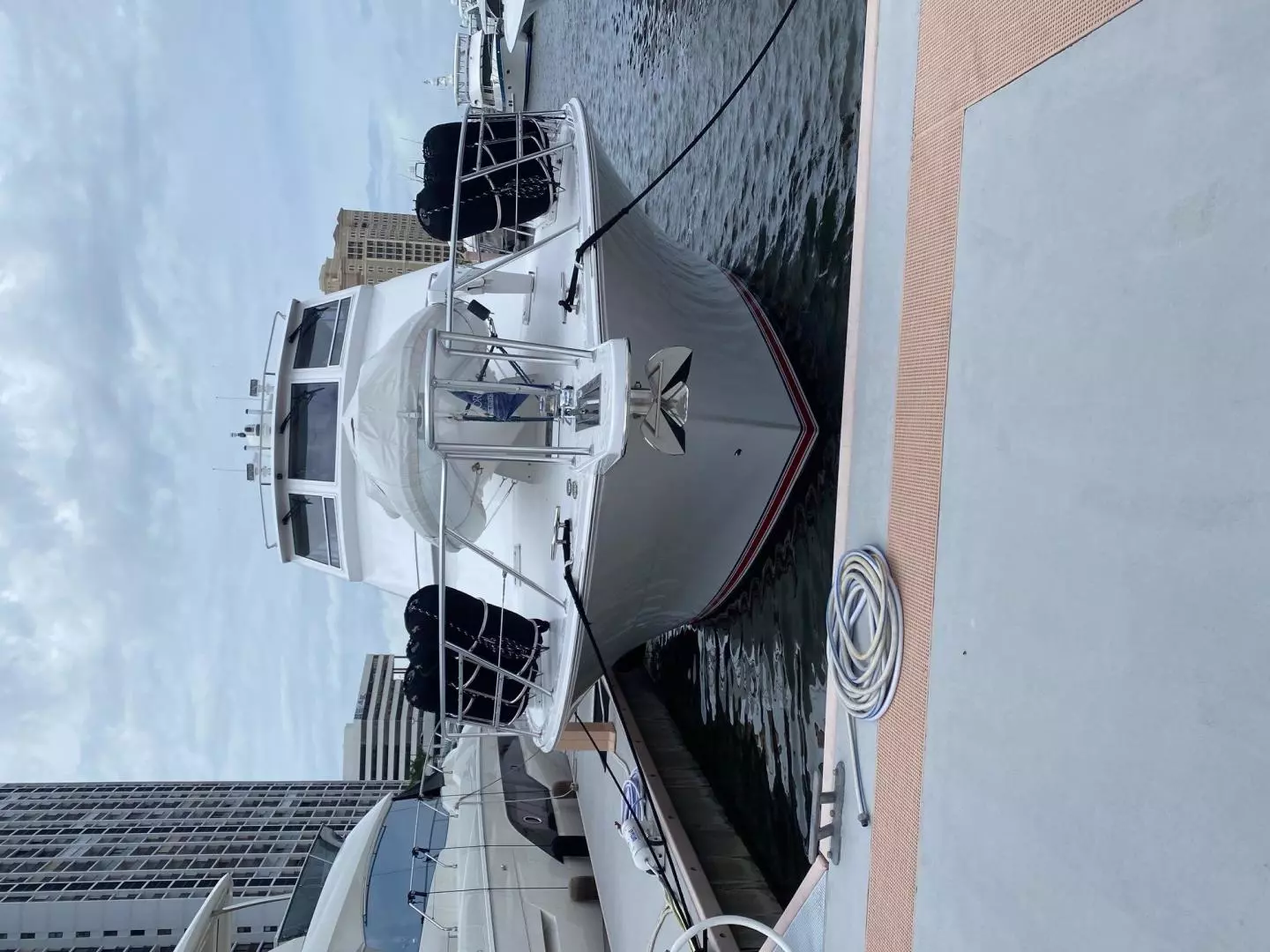 1998 Viking 54 Sport Yacht - Image 4