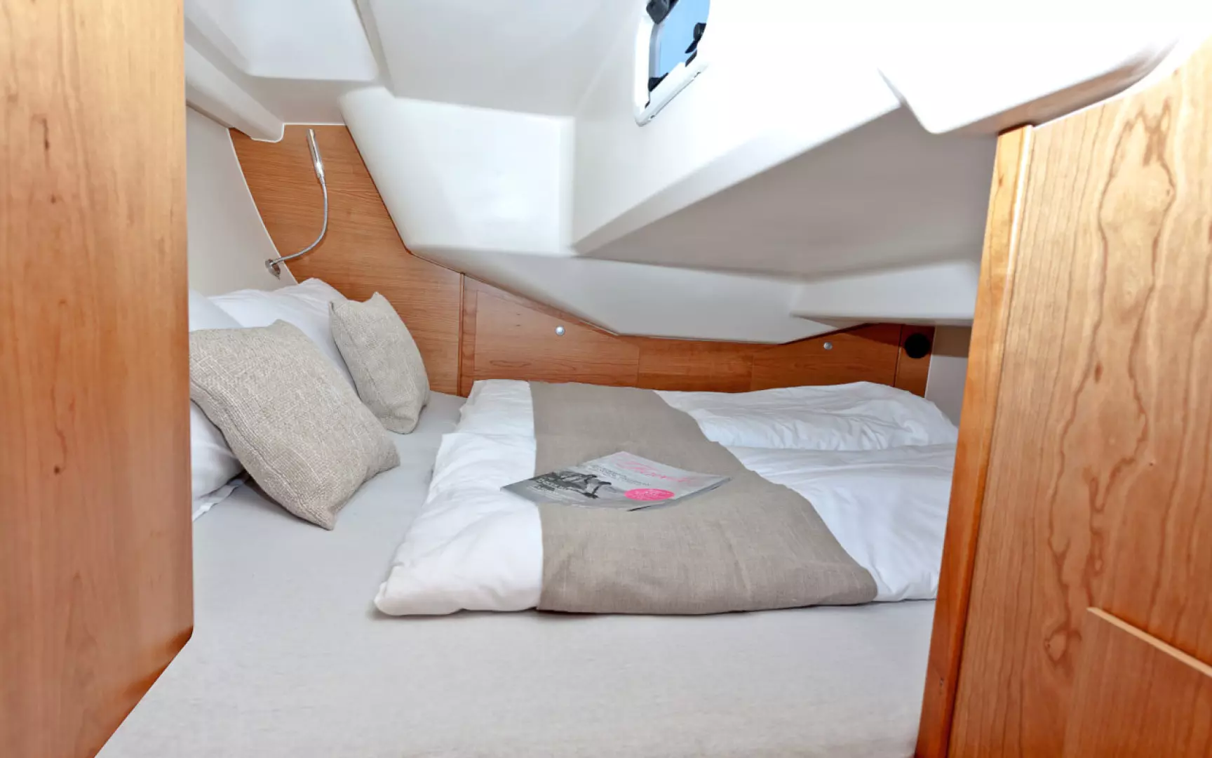2025 Hanse 315 - Image 25