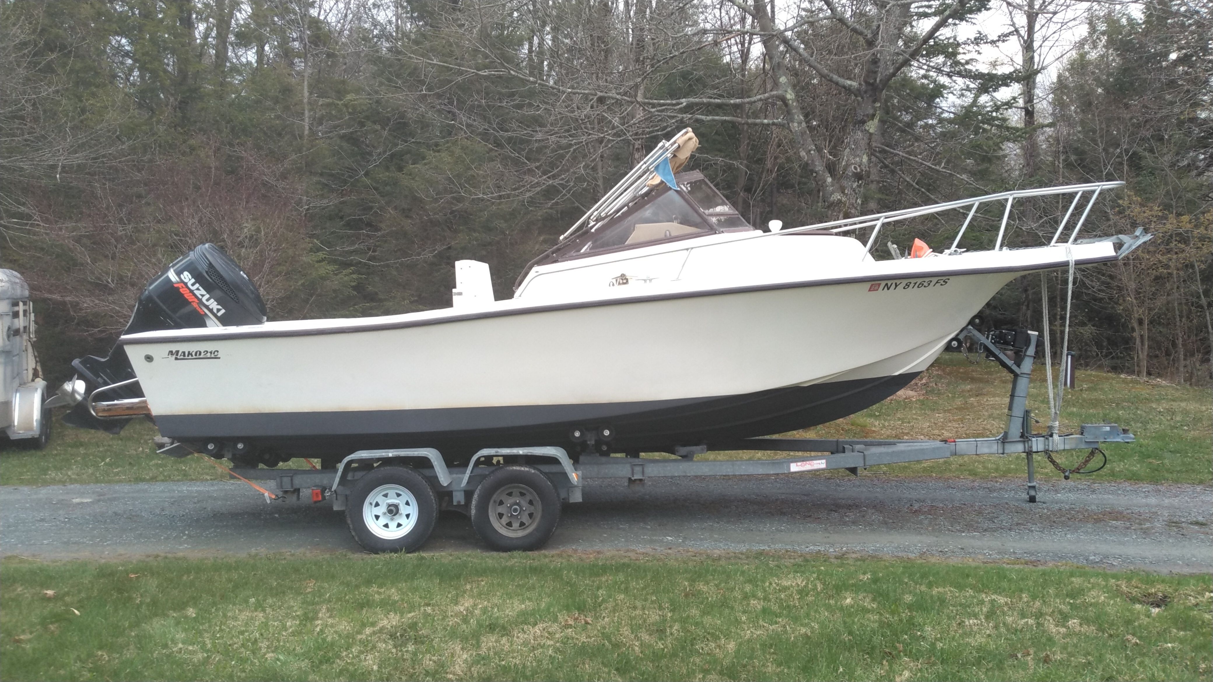 1989 Mako 240 walk around