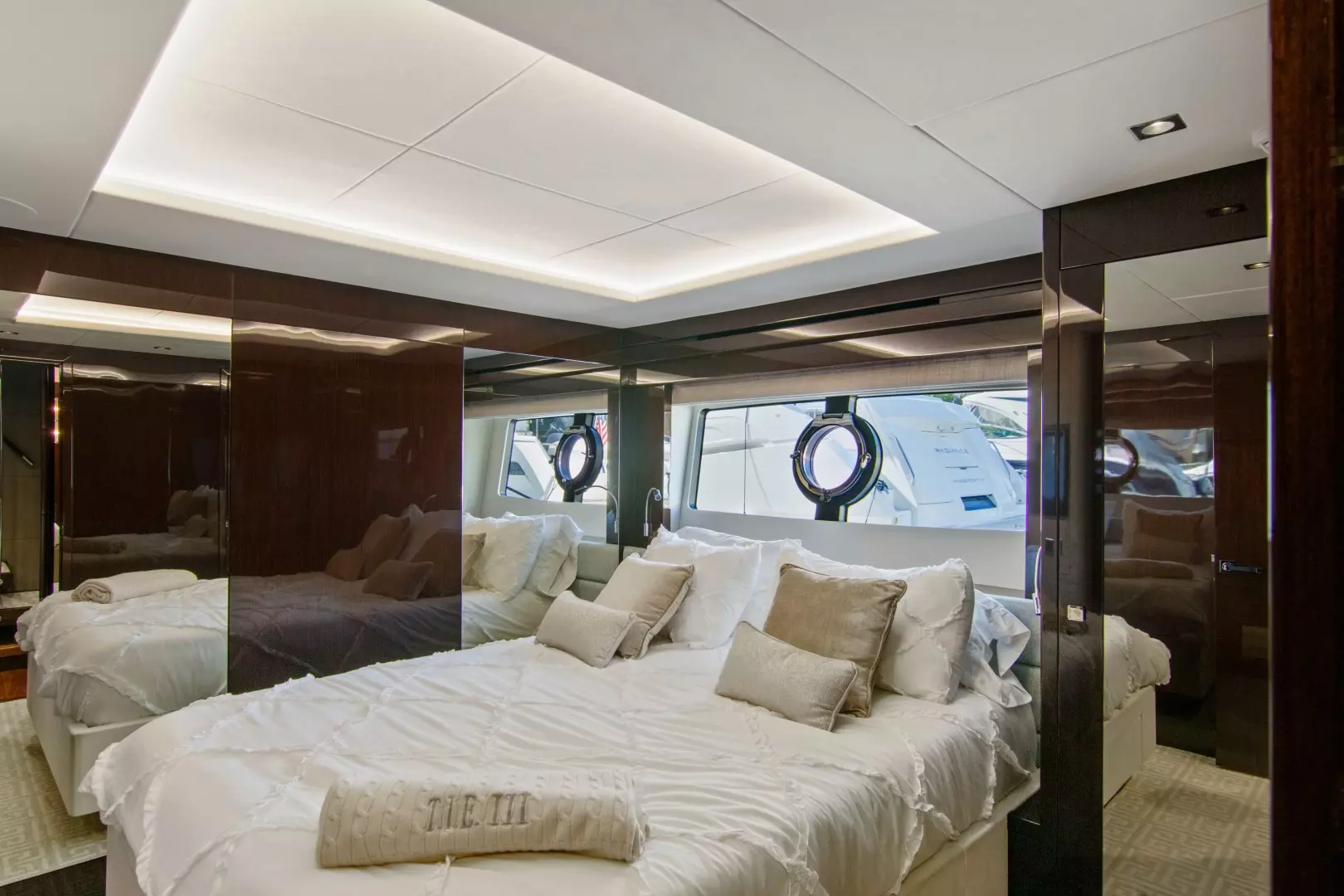 2019 Sunseeker 86 Yacht - Image 41