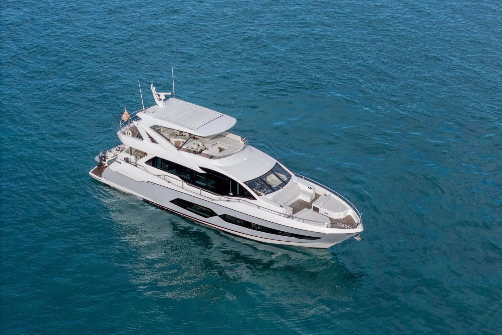 2019 Sunseeker 76 YACHT - Image 3
