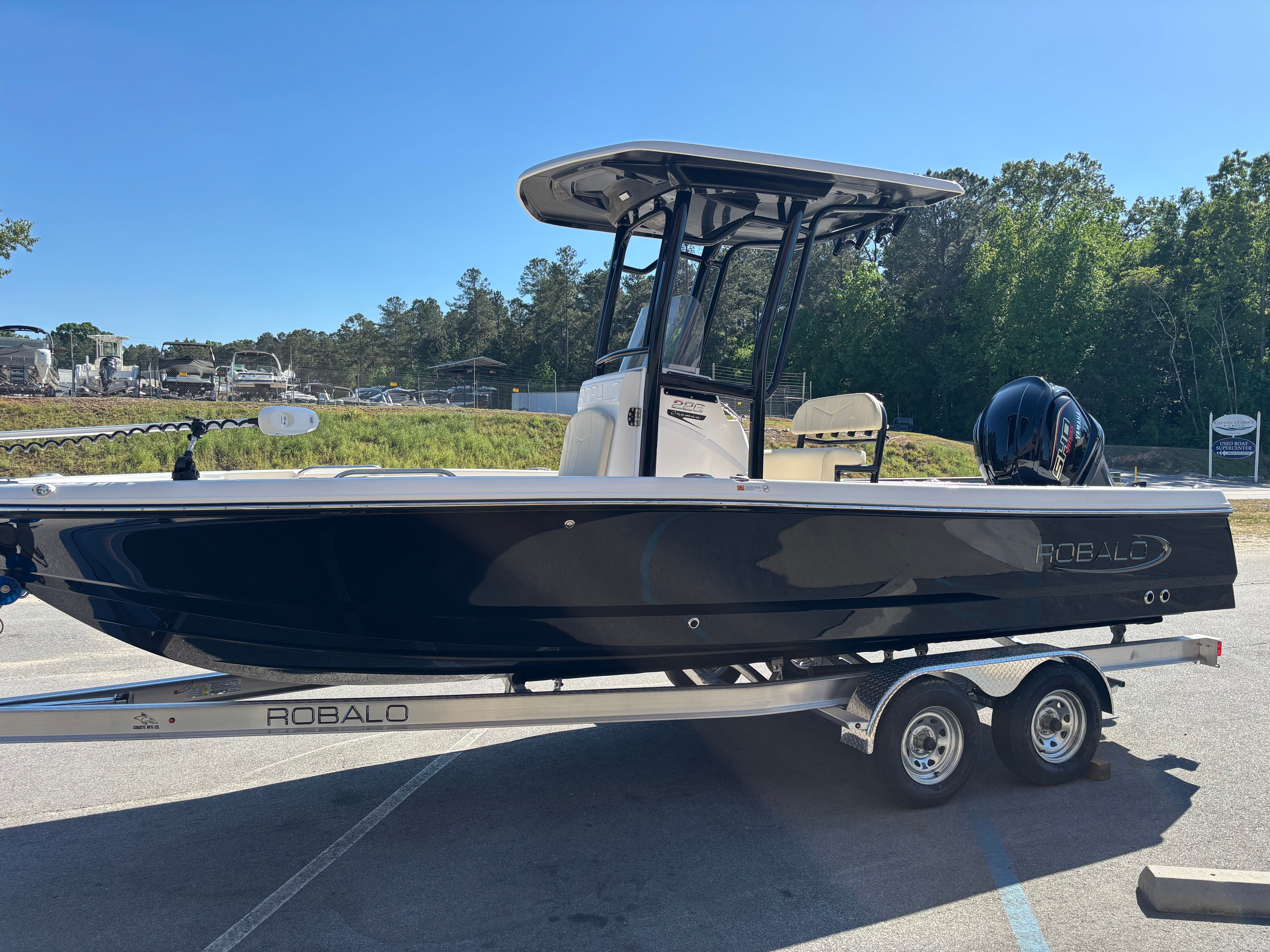 2026 ROBALO 226 CAYMAN - Image 4
