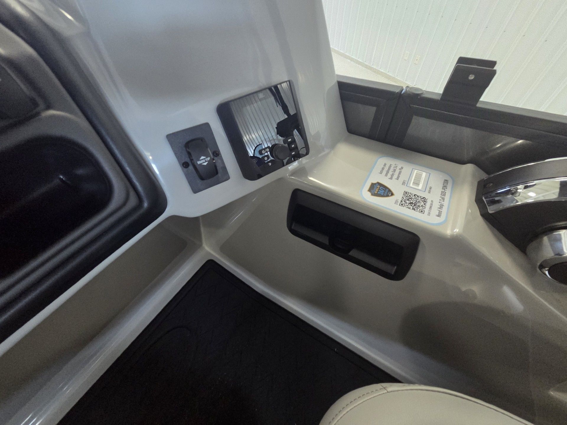 2026 Bentley Pontoons Legacy 223 Navigator - 26