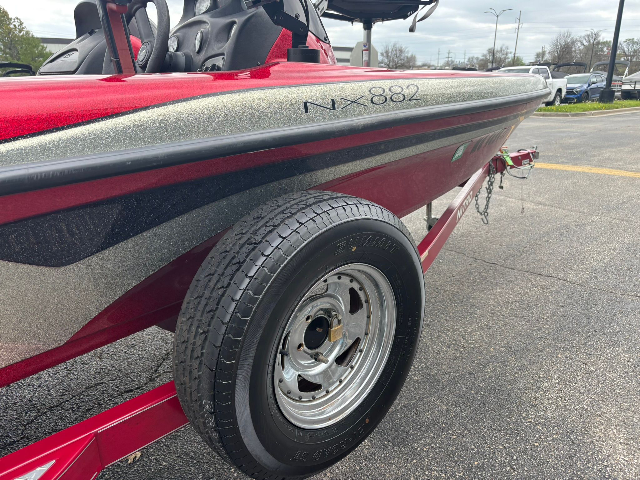 2003 Tracker NX 882 DC - 10