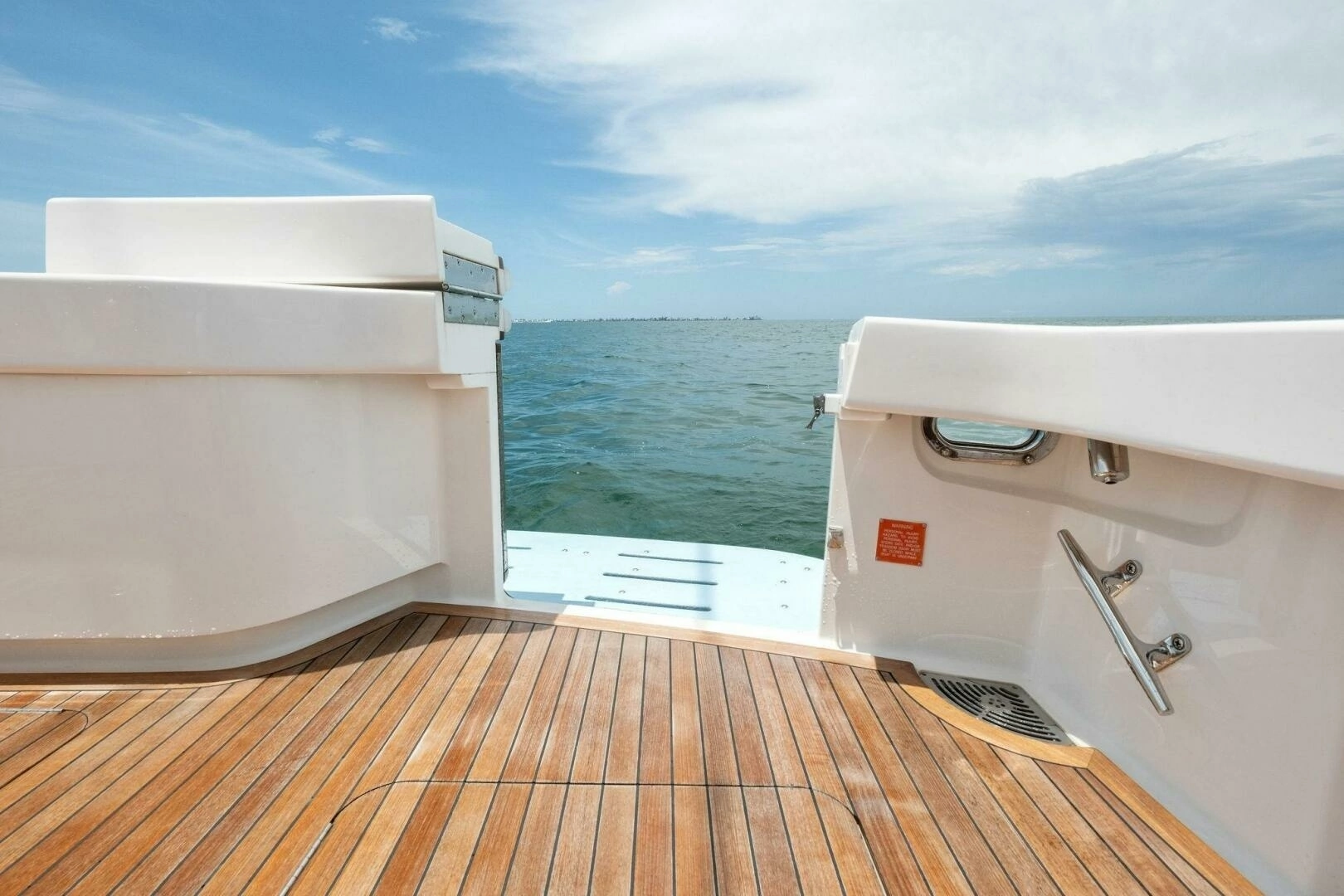 2015 Viking 52 OPEN - Image 15