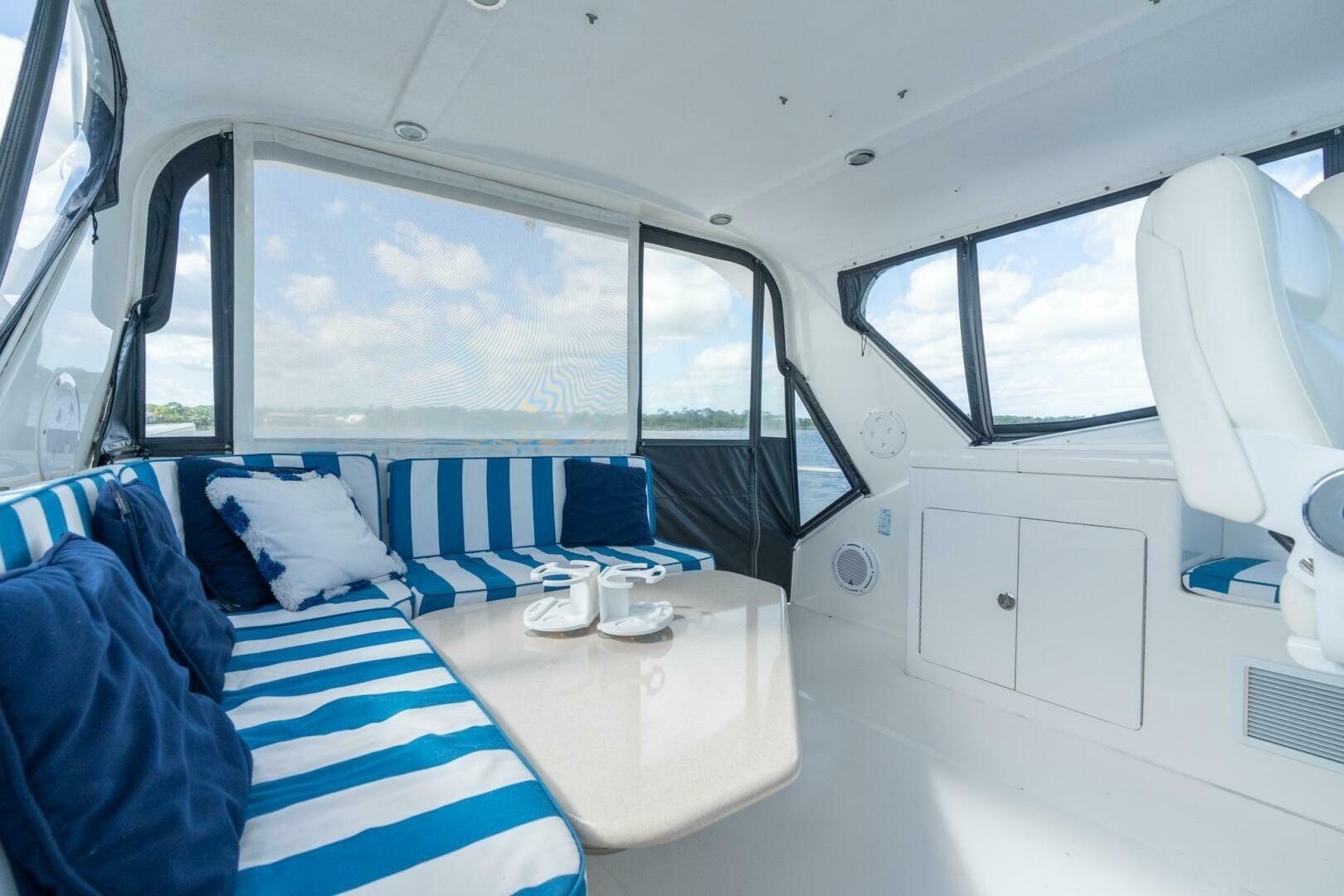 2009 Pacific Mariner 65 Motor Yacht - Image 15