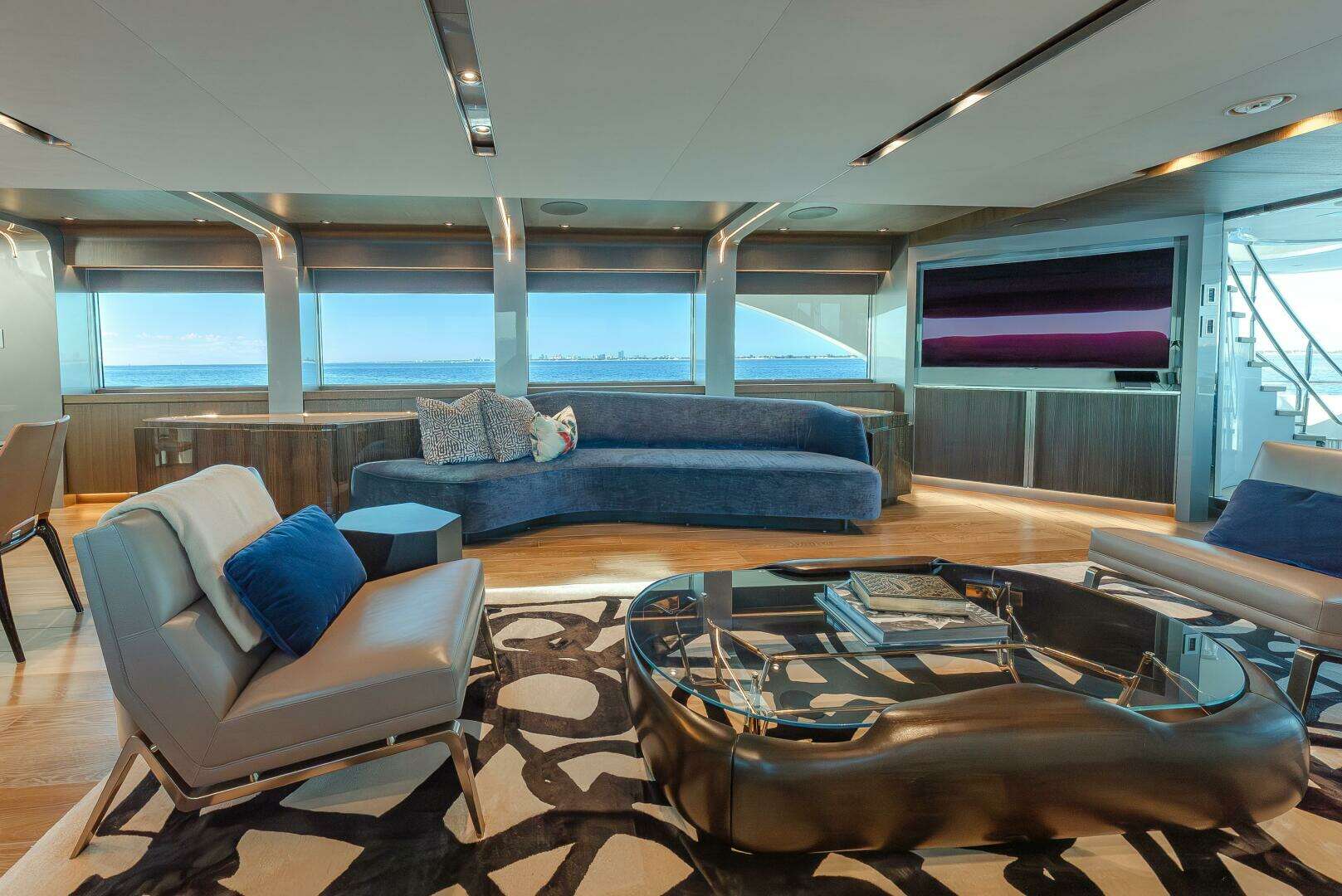 2018 Westport Raised Pilothouse - Image 4