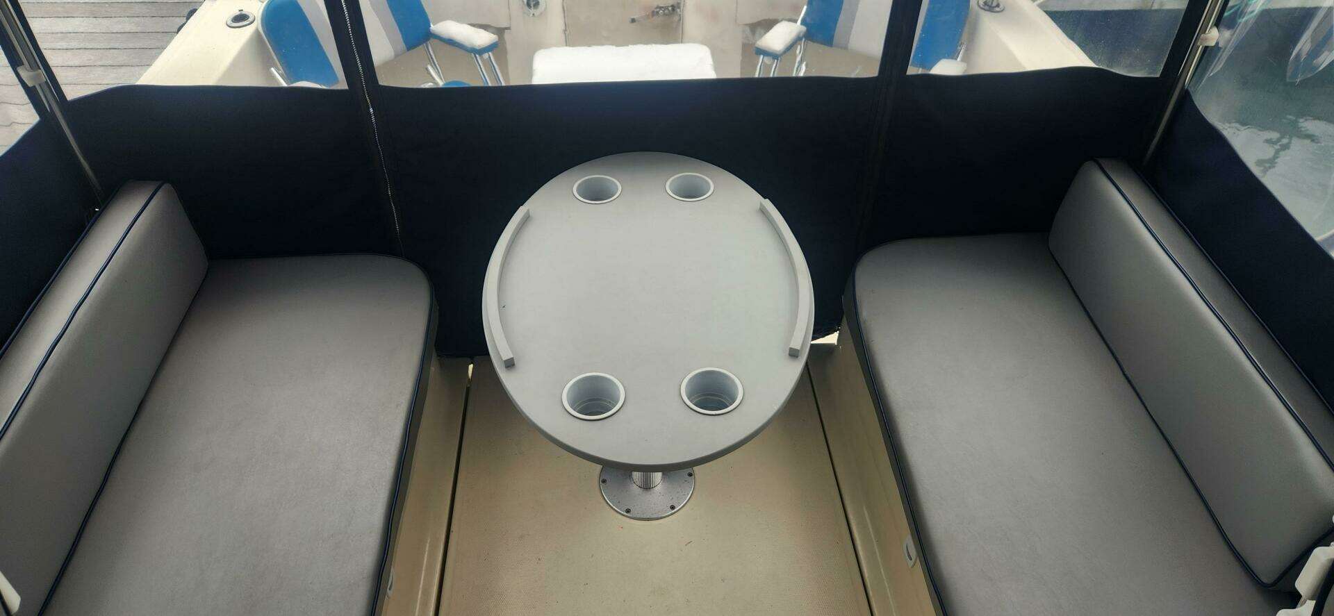 2003 Mainship Pilot 30 - Image 15