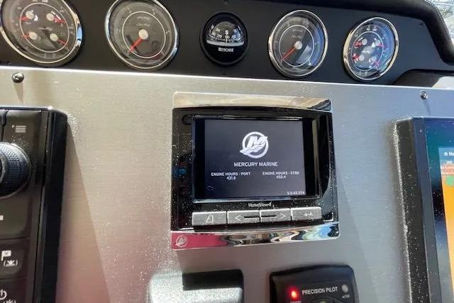 Control panel of a 2016 Sea Ray Sundancer 510 with Mercury Marine display.