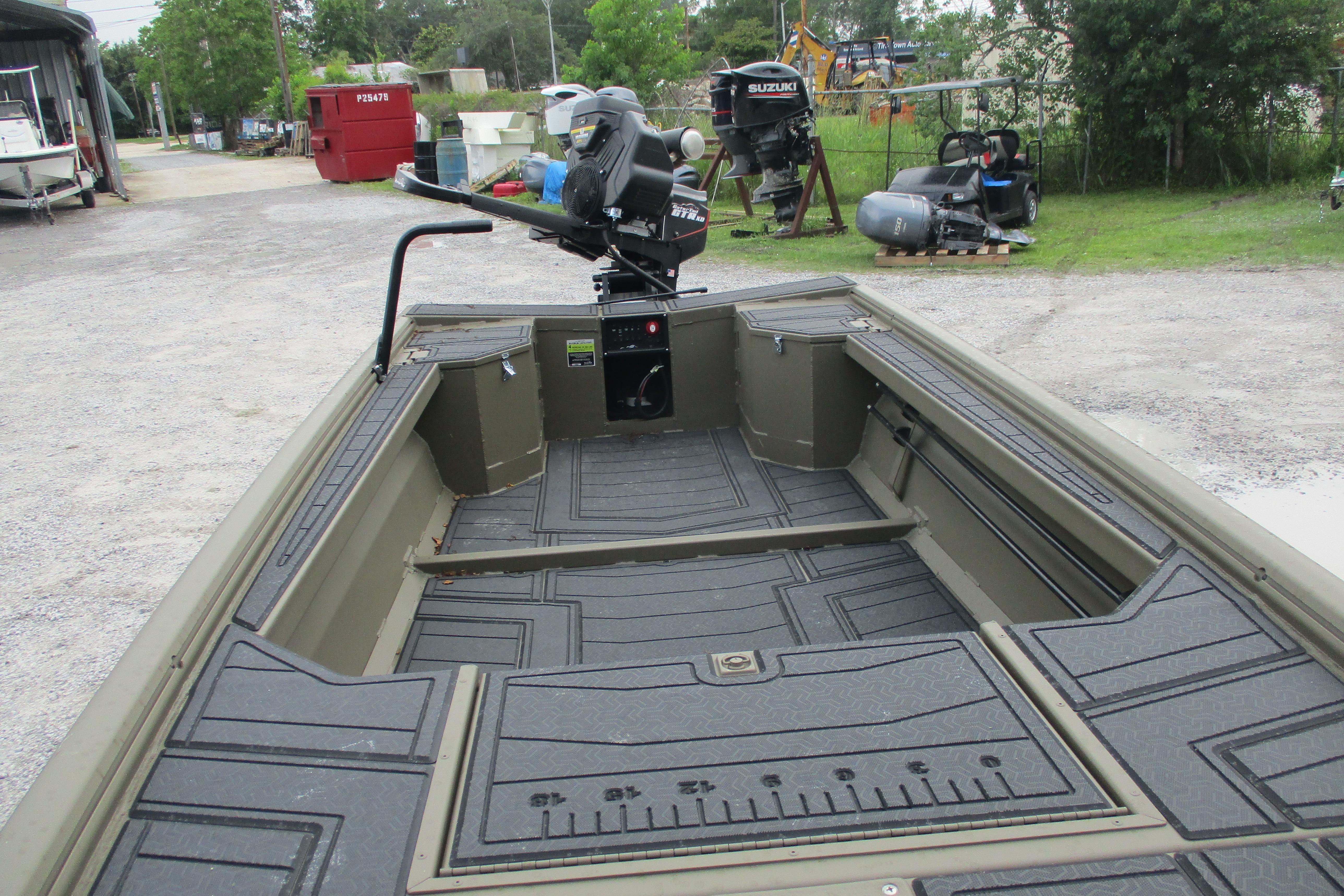 2026 Gator Tail 1854 Extreme boat with spacious interior and modern design.