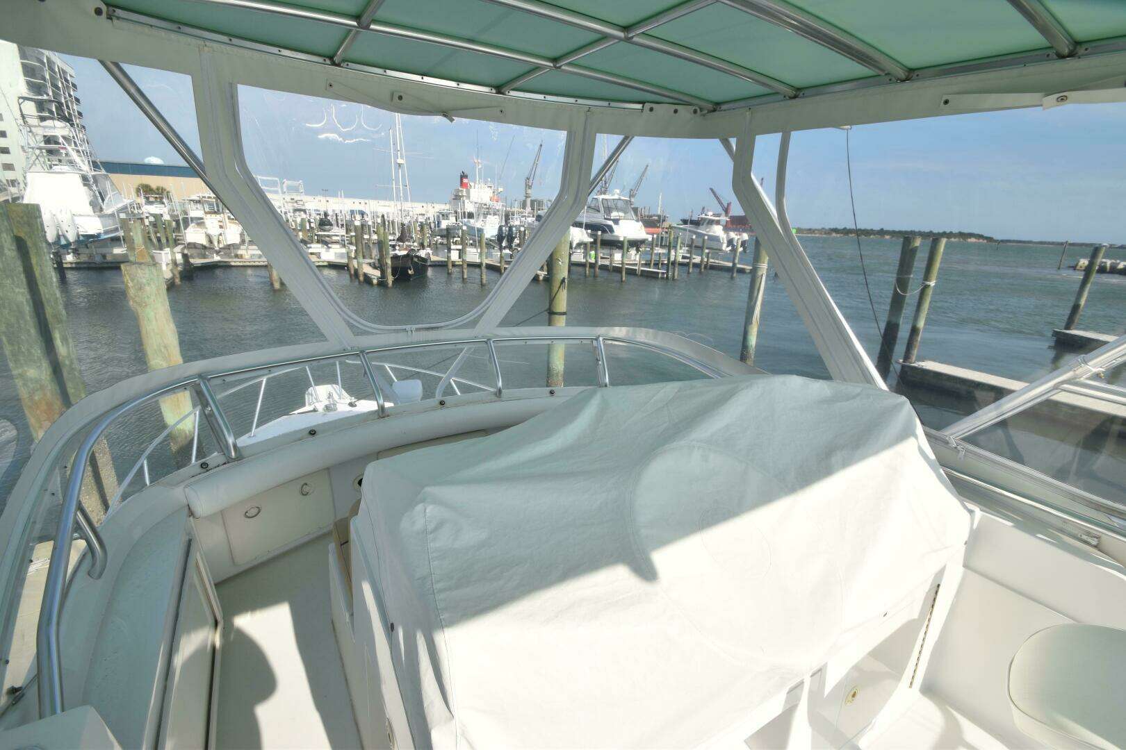 2002 Jupiter 35 Convertible - Image 10