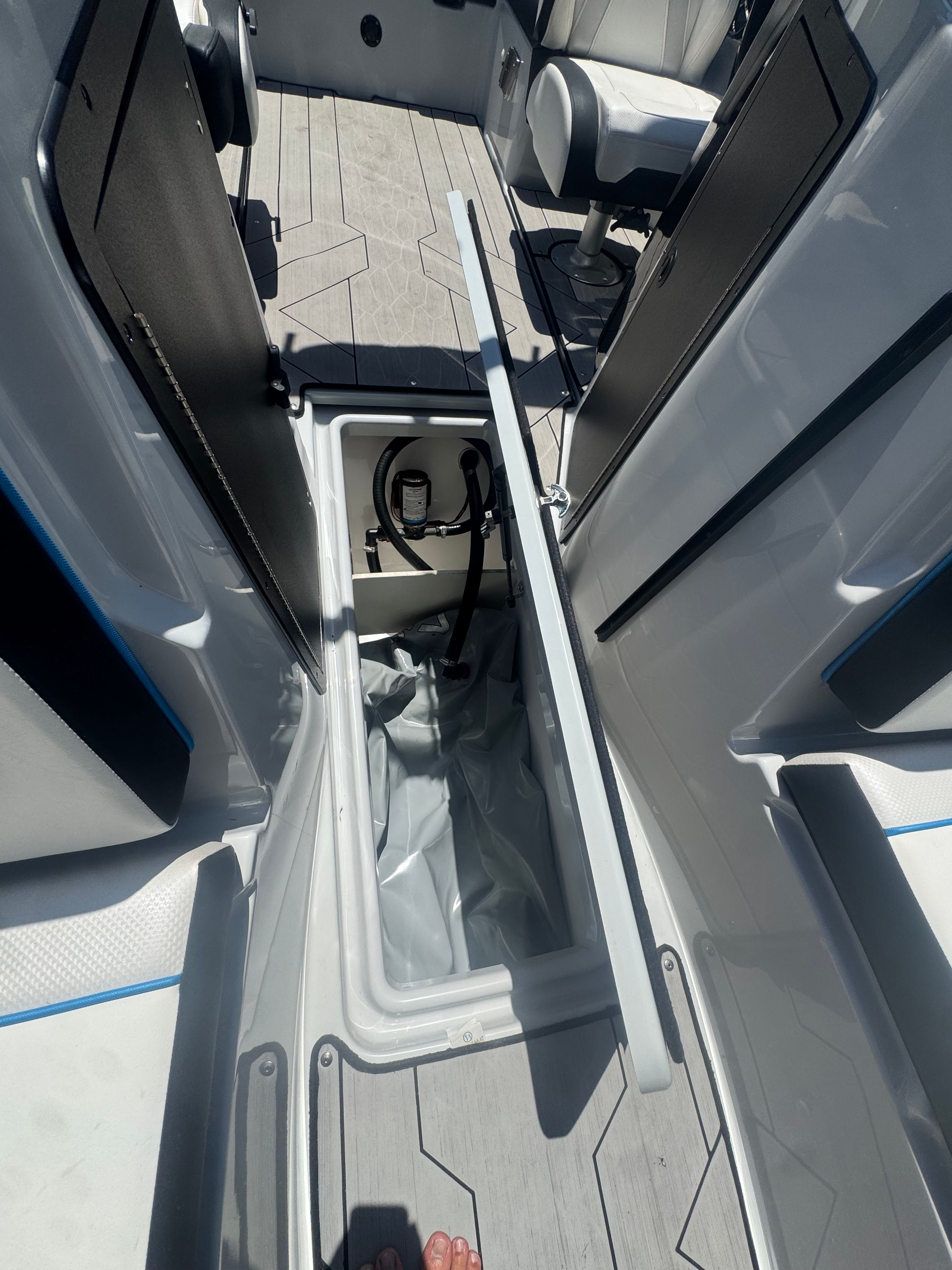 2023 Yamaha Boats 222XD - 7