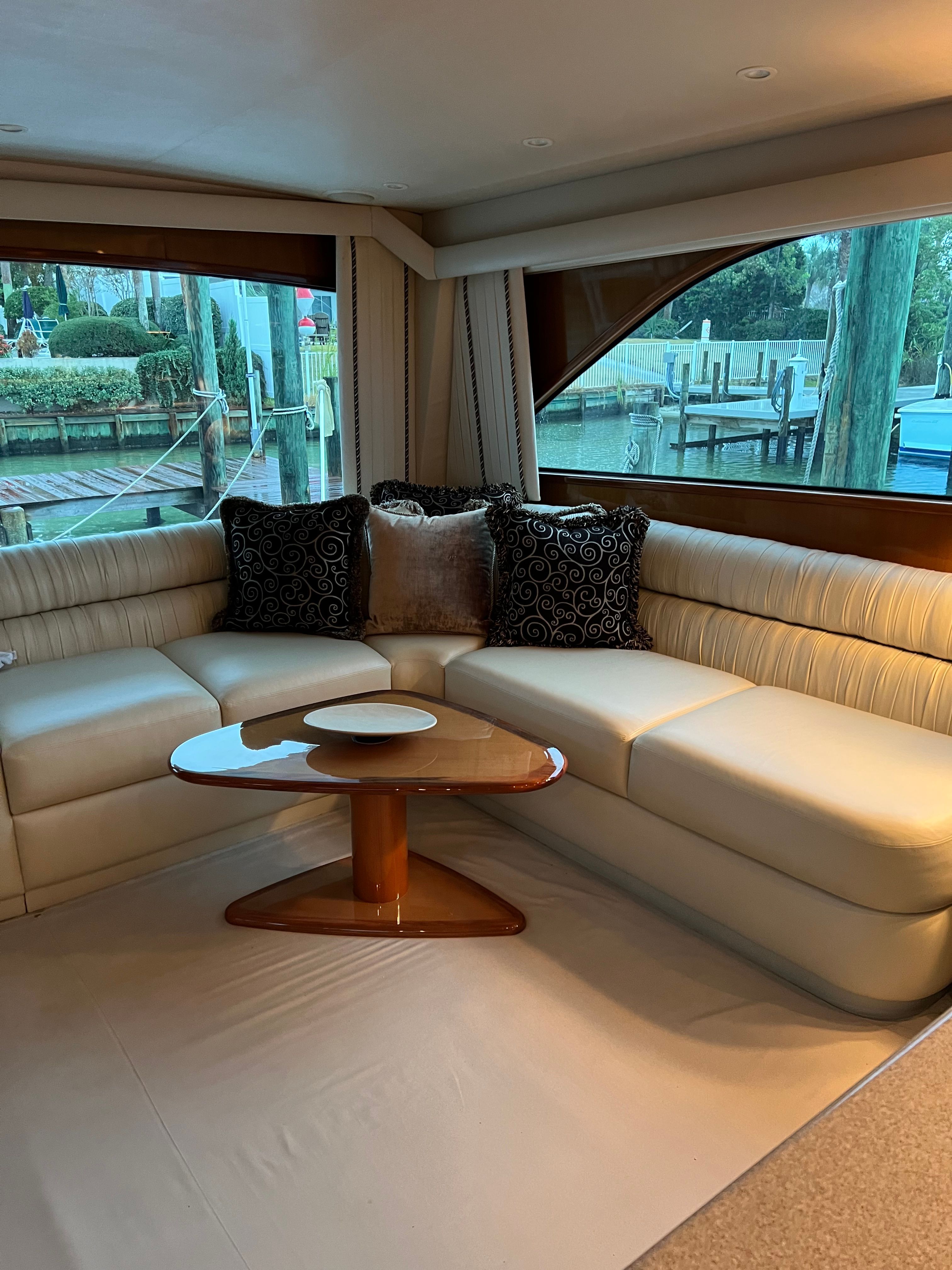 2002 Viking 61 Enclosed Bridge - 44