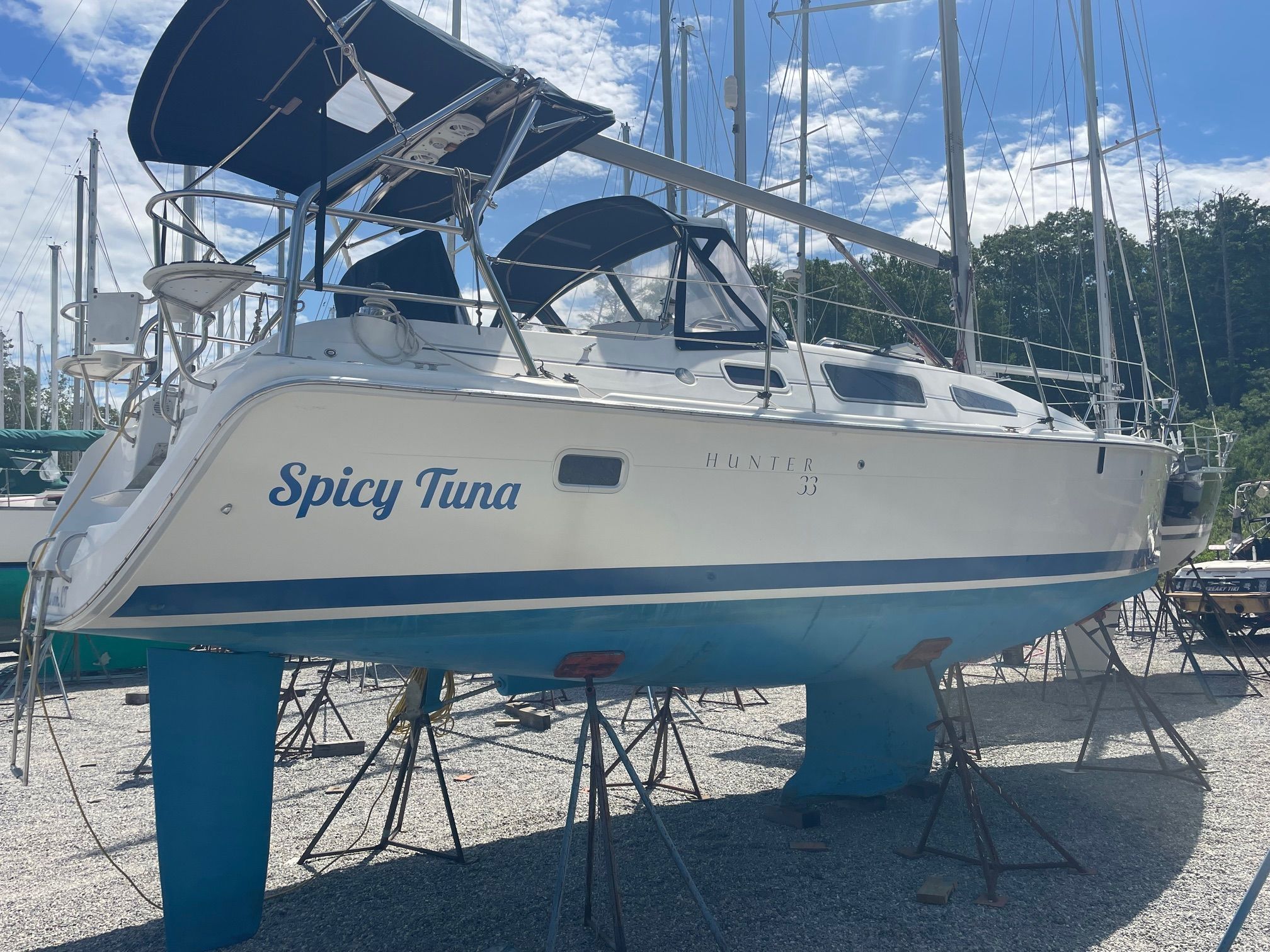 2005 Hunter 33