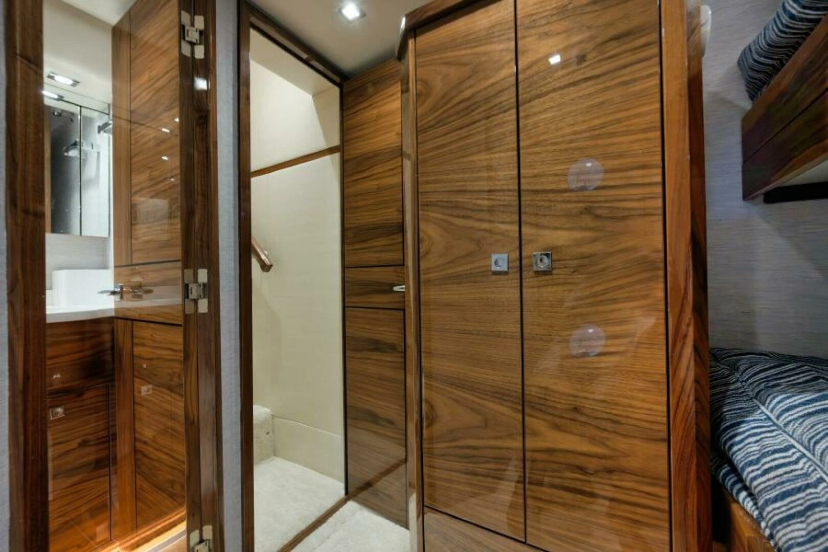 2024 Viking 68 Convertible - Image 44