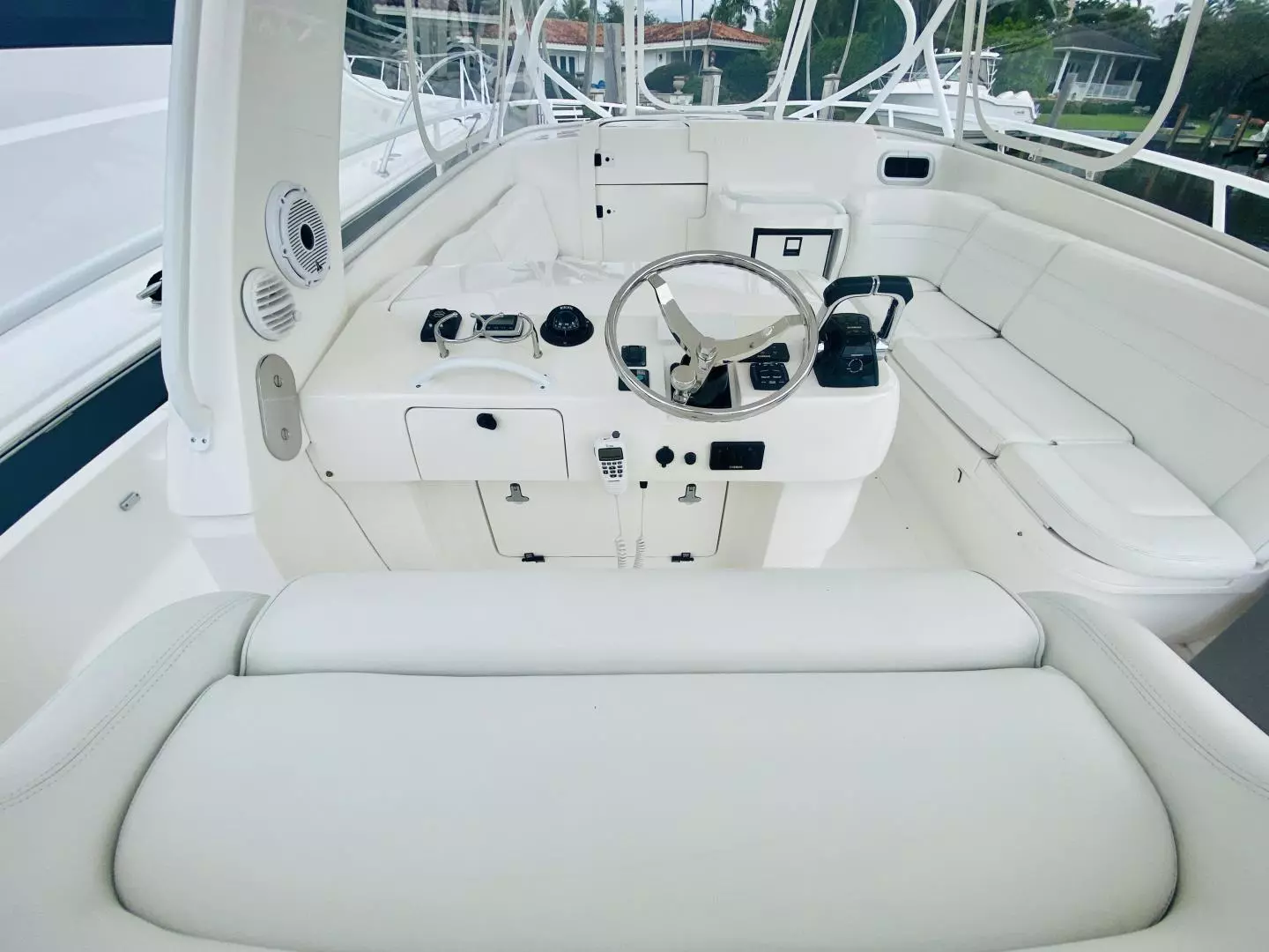 2008 Intrepid 390 Sport Yacht - Image 33