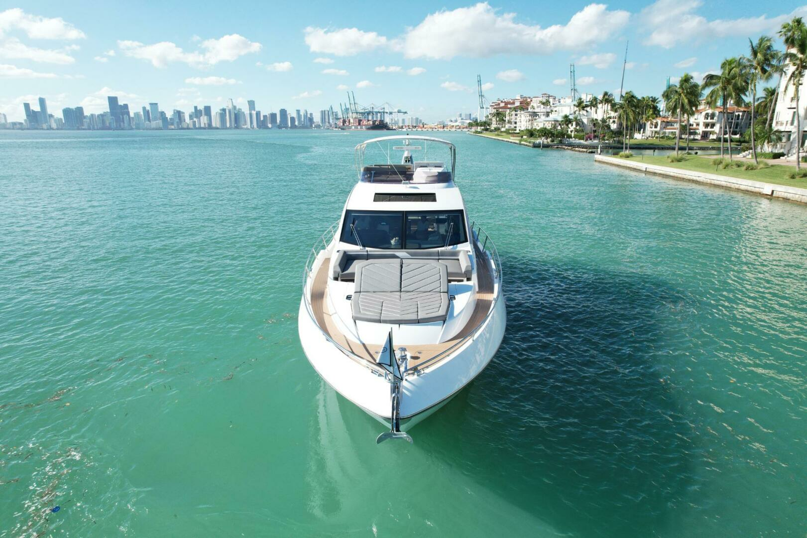 2023 Sunseeker Sport Yacht - Image 5