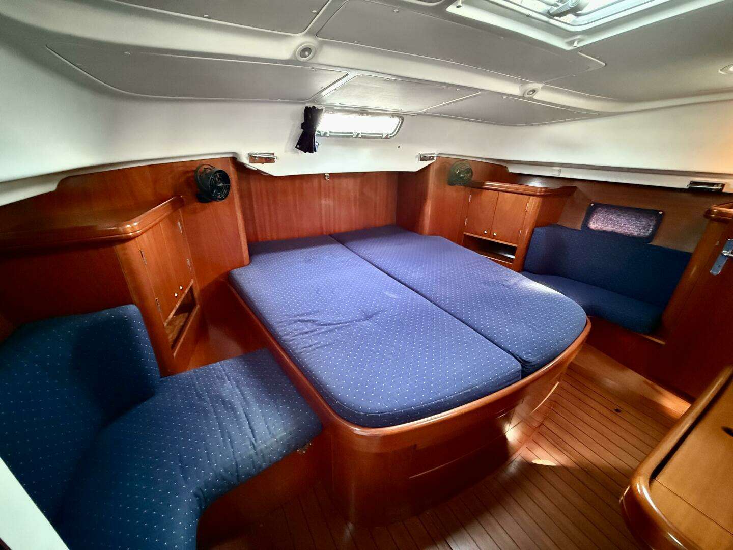 2003 Beneteau — - Image 41