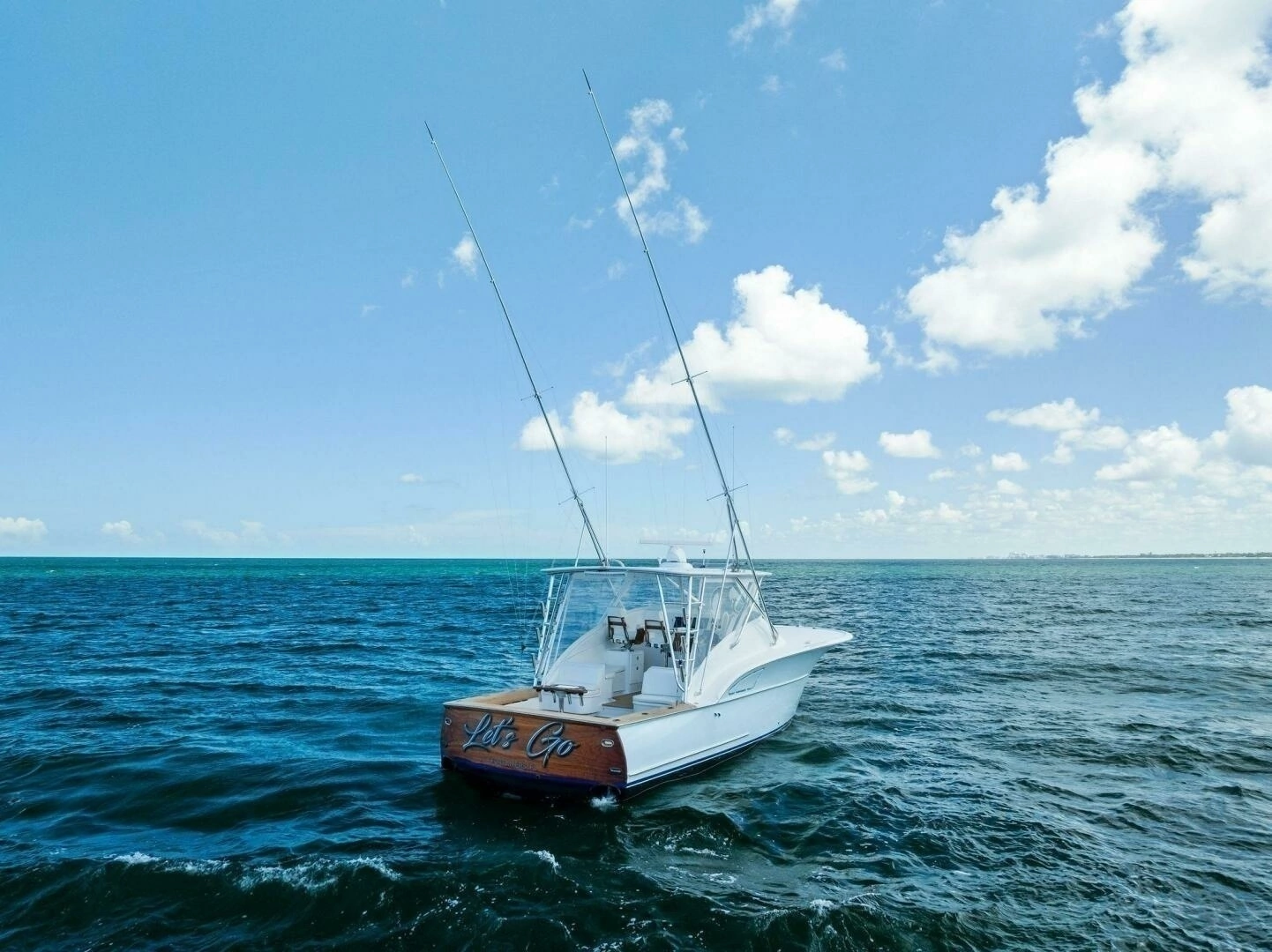 2018 Custom Carolina 35 Express - Image 54