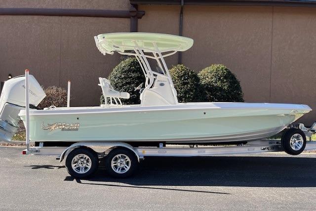 2026 Mako 24 APEX