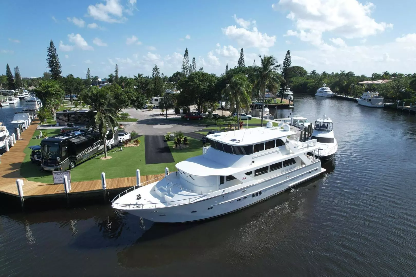 2006 Jefferson Starship Pilothouse - Image 3