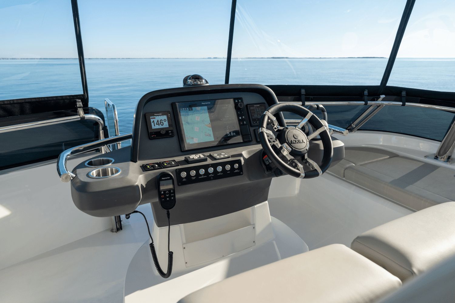 2025 Aquila 42 Yacht - 35