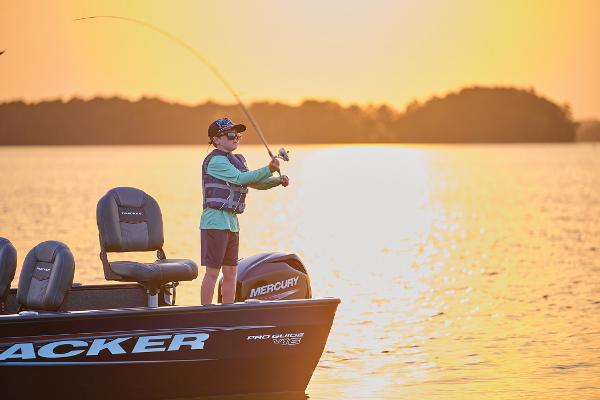 2026 Tracker Pro Guide V-16 SC - 71