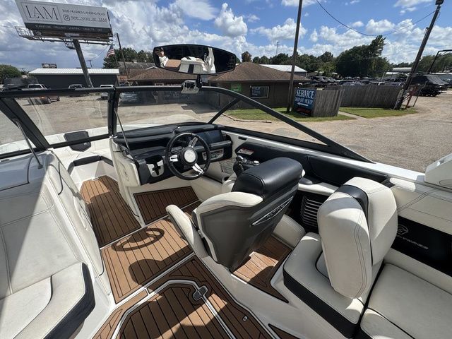 2018 Nautique G23 - 8