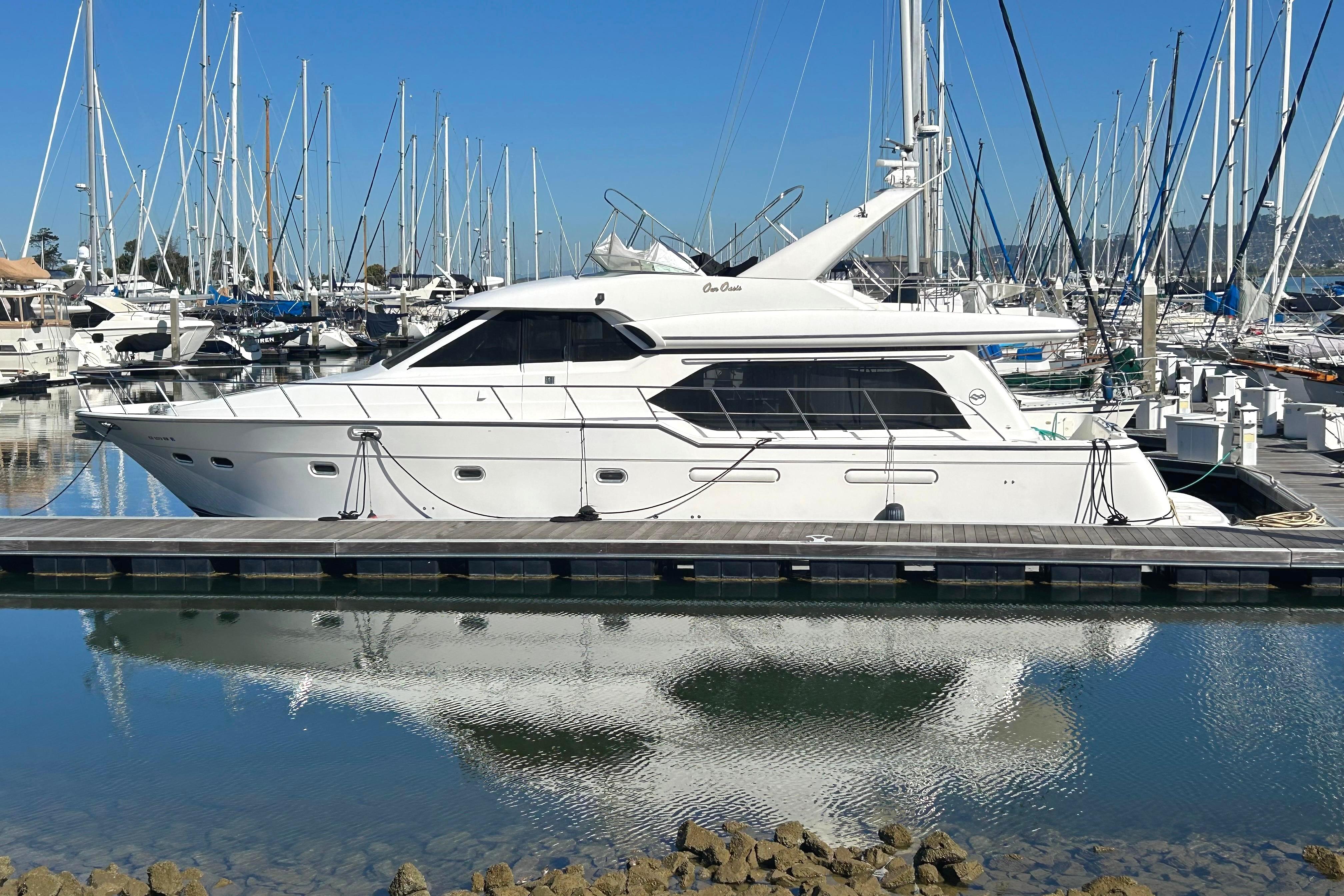 1998 Bayliner 5788 Pilot House Motoryacht