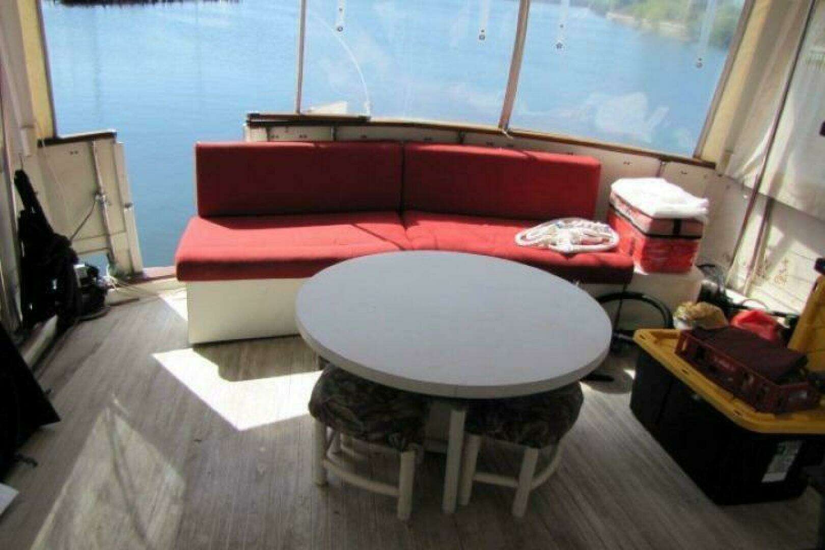 1973 Chris-Craft 55 Commander - Image 12