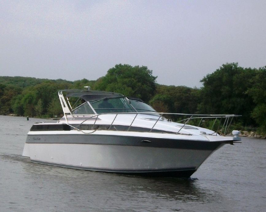 1987 Chris-Craft 320 Amerosport