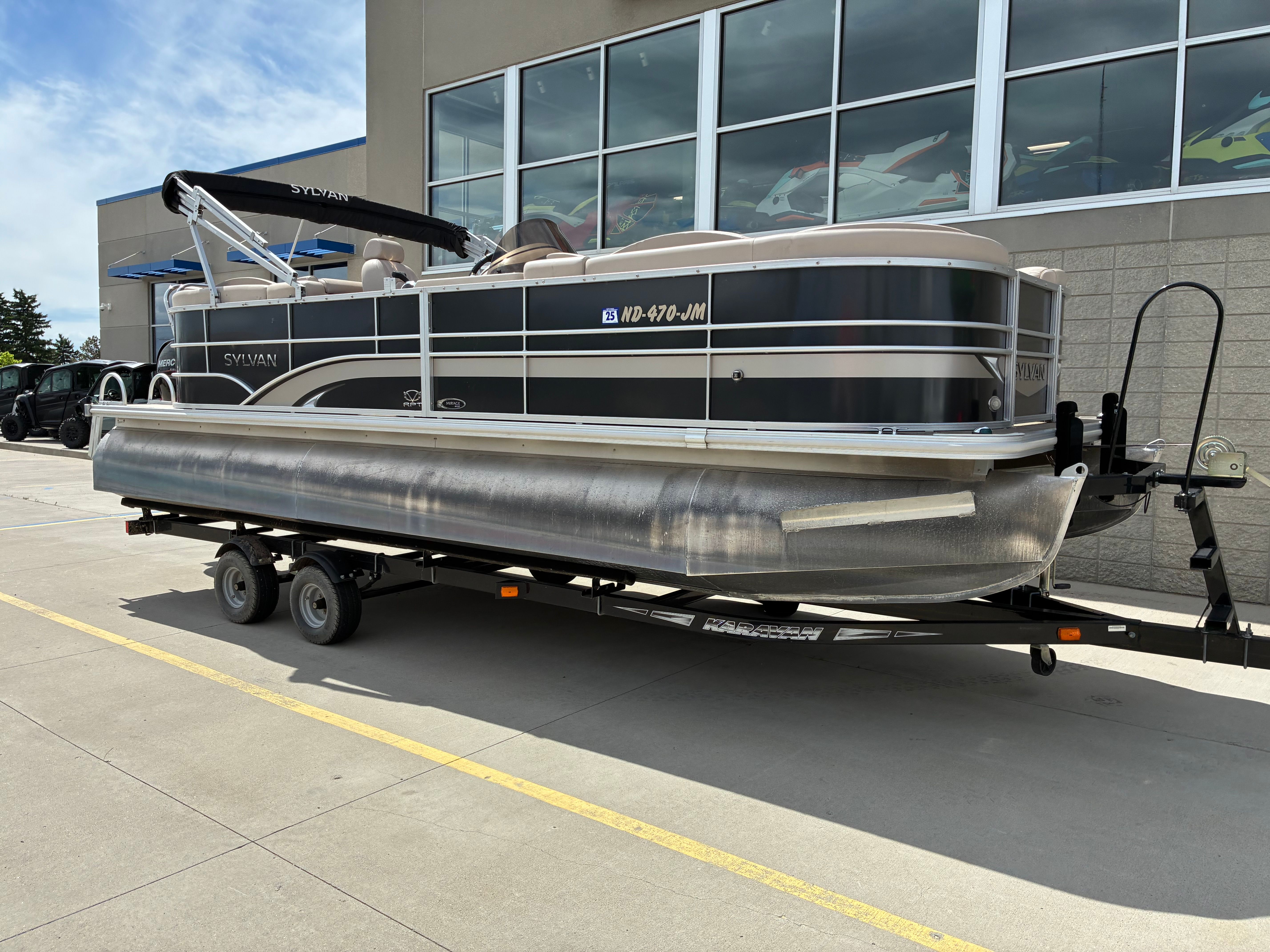 2013 Sylvan 8522 Mirage Cruise - 2
