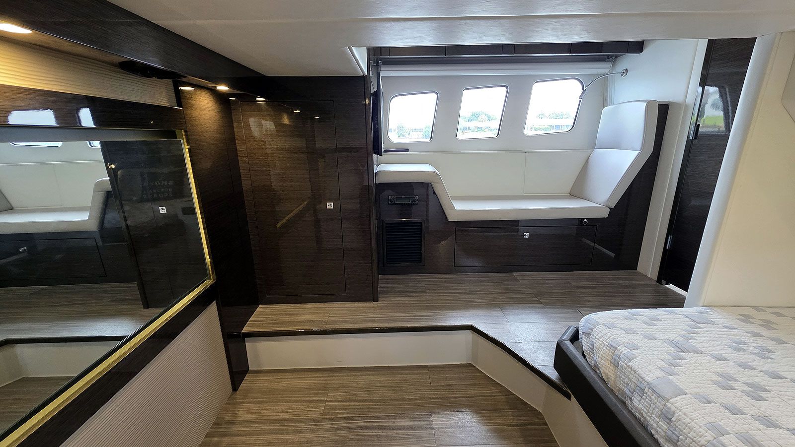 VIP Stateroom Port