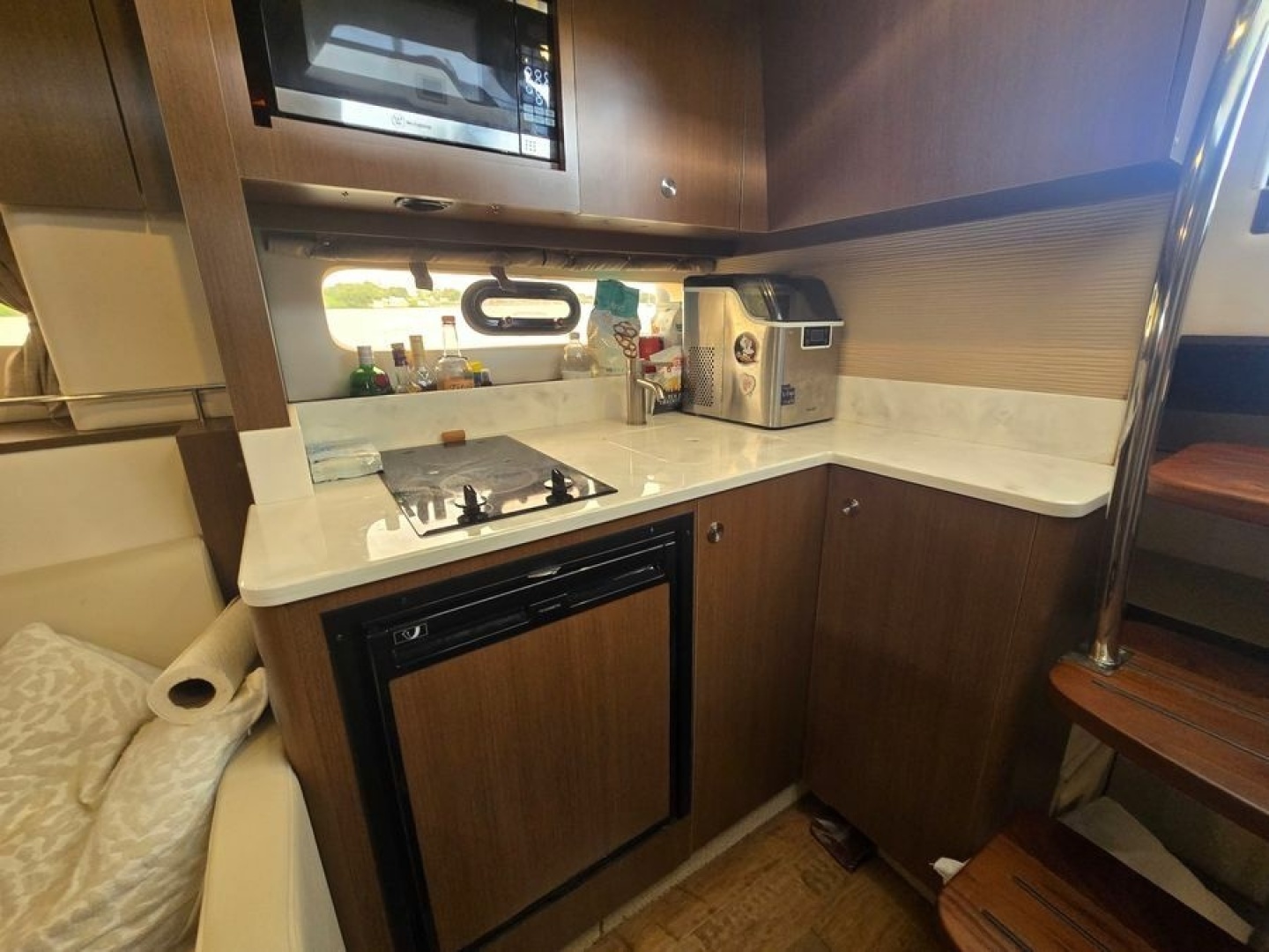 2018 Sea Ray — - Image 32