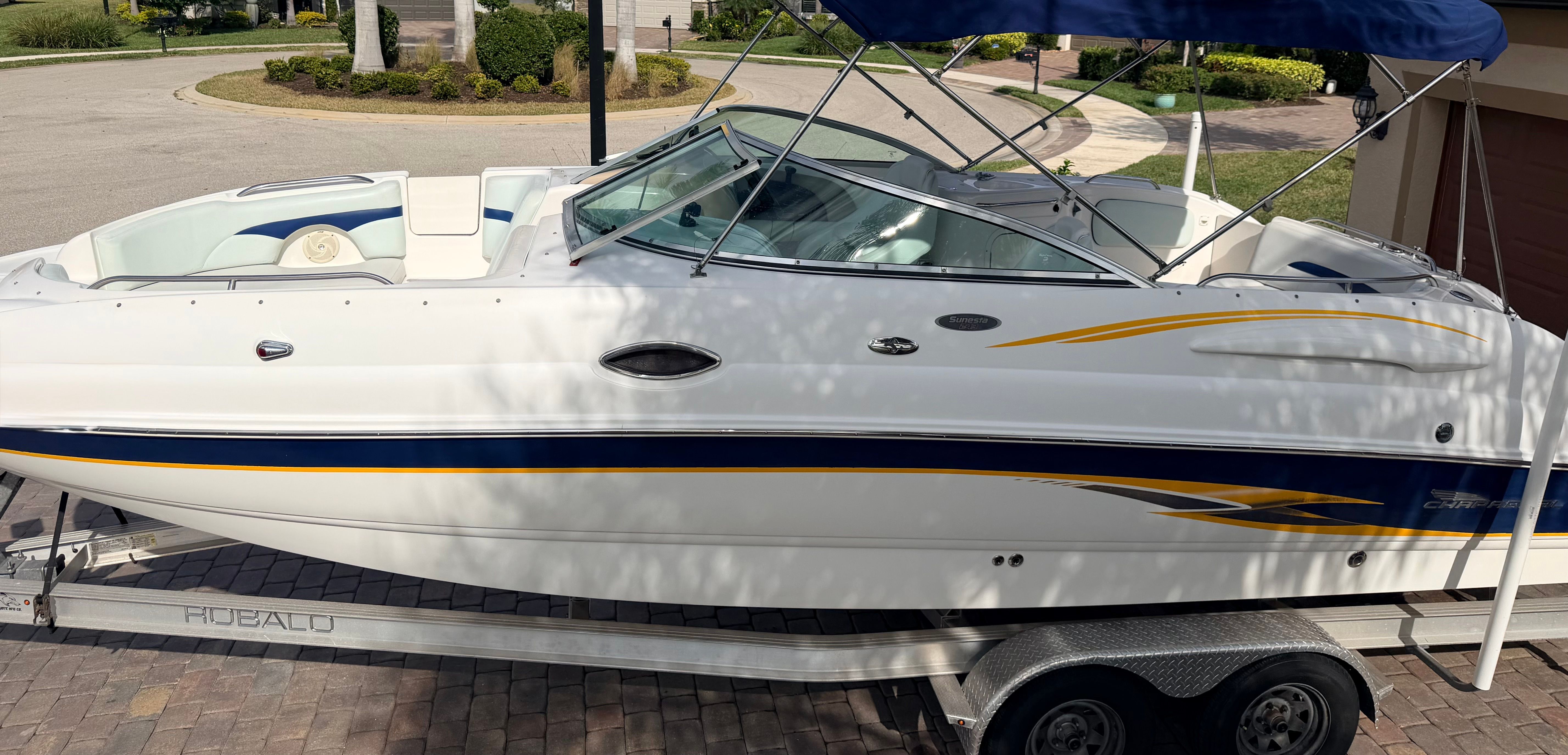 2002 Chaparral Sunesta 243 - 24