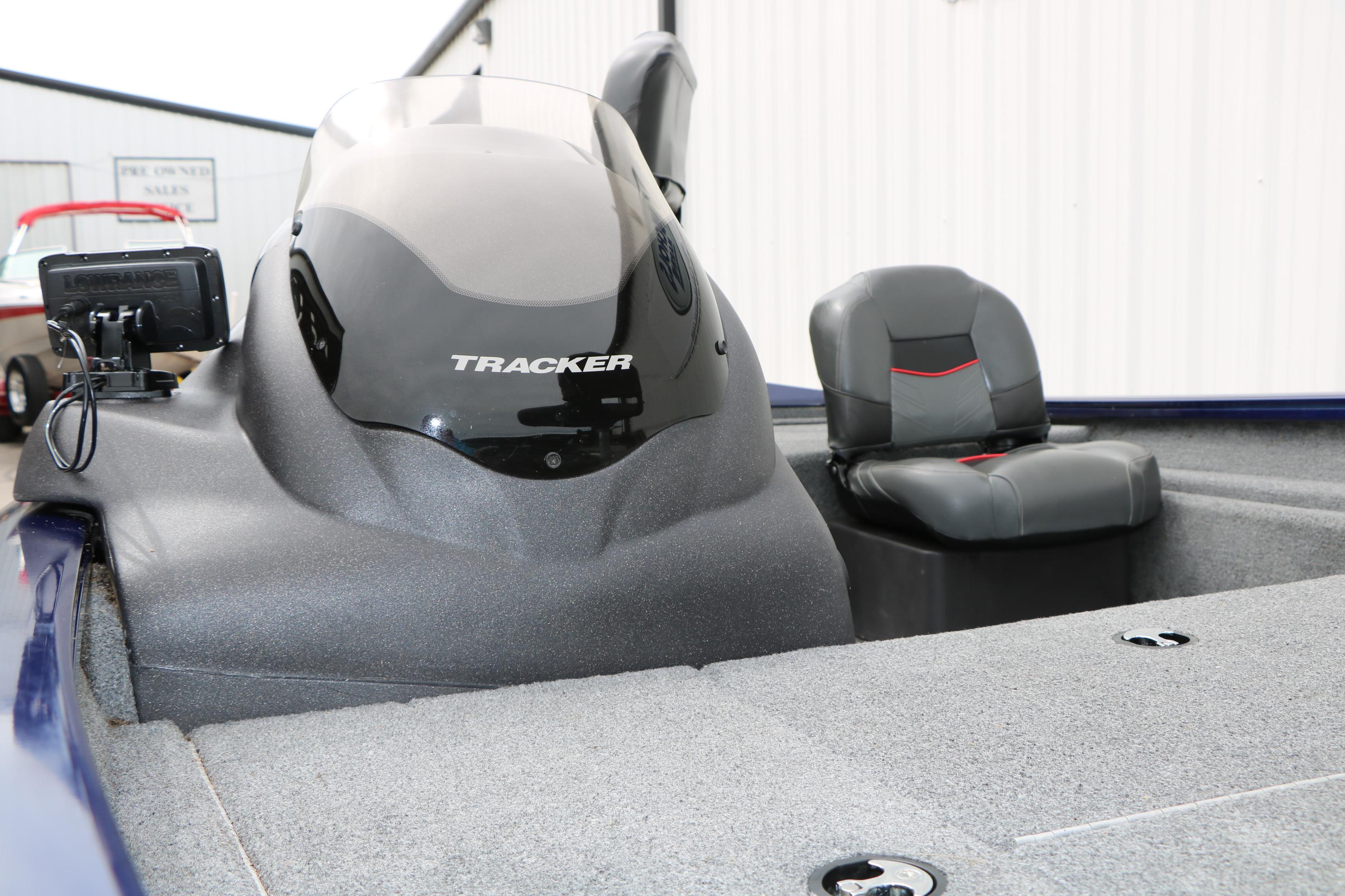 2022 Tracker Pro Team 175 TF boat interior with seating and console.